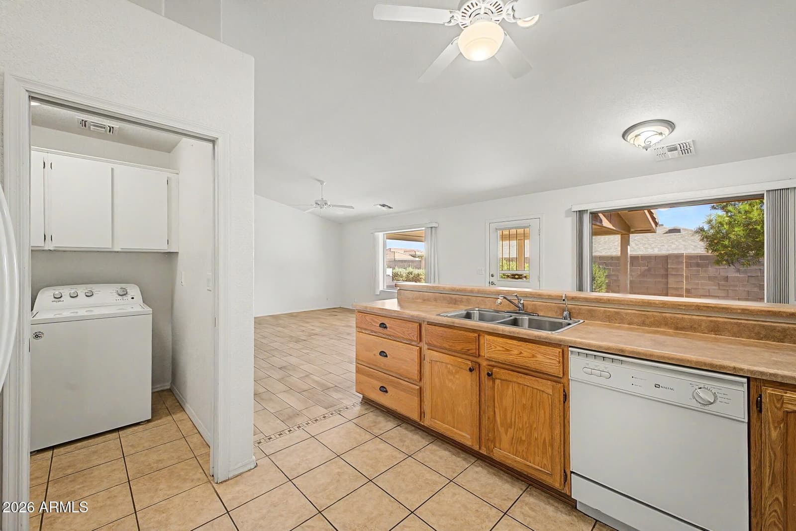 11543 E MILAGRO Avenue, Mesa, AZ 85209 — photo 3 of 37