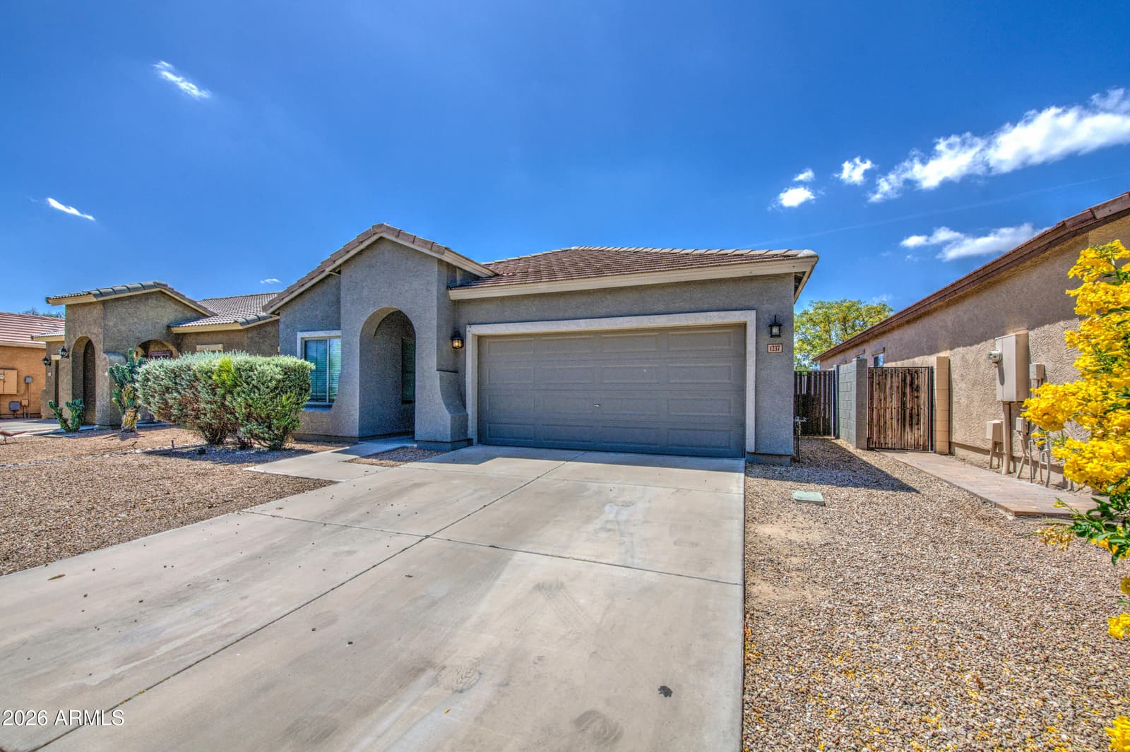 1237 W GREEN TREE Drive, San Tan Valley, AZ 85143 — photo 3 of 36