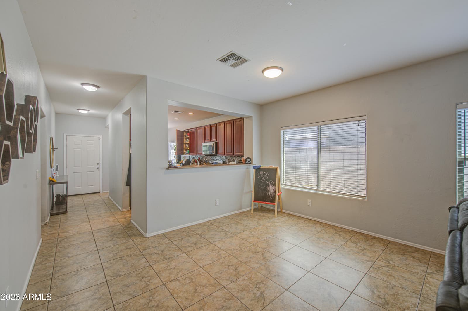 1237 W GREEN TREE Drive, San Tan Valley, AZ 85143 — photo 5 of 36