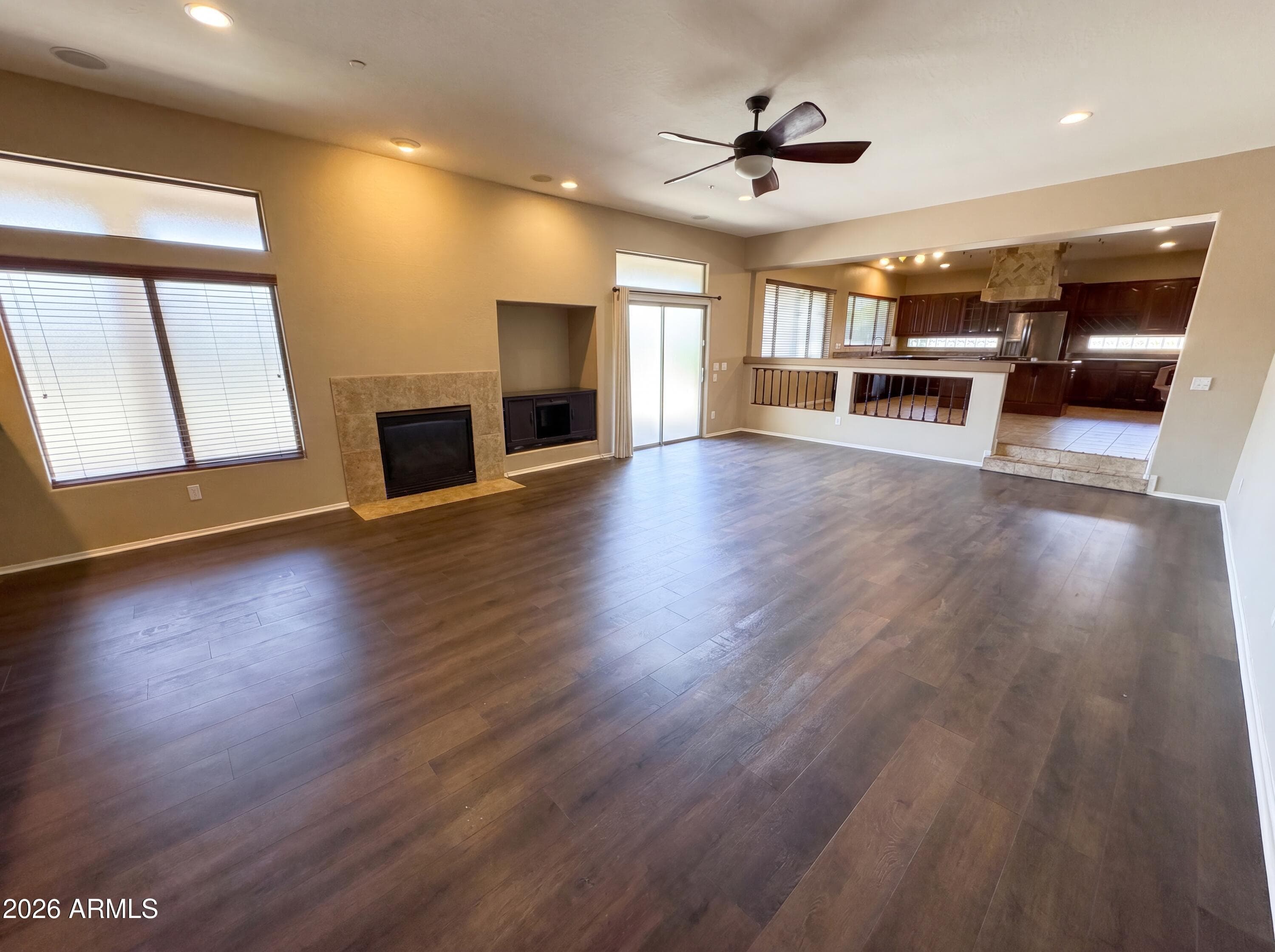 9625 W OBERLIN Way, Peoria, AZ 85383 — photo 8 of 38