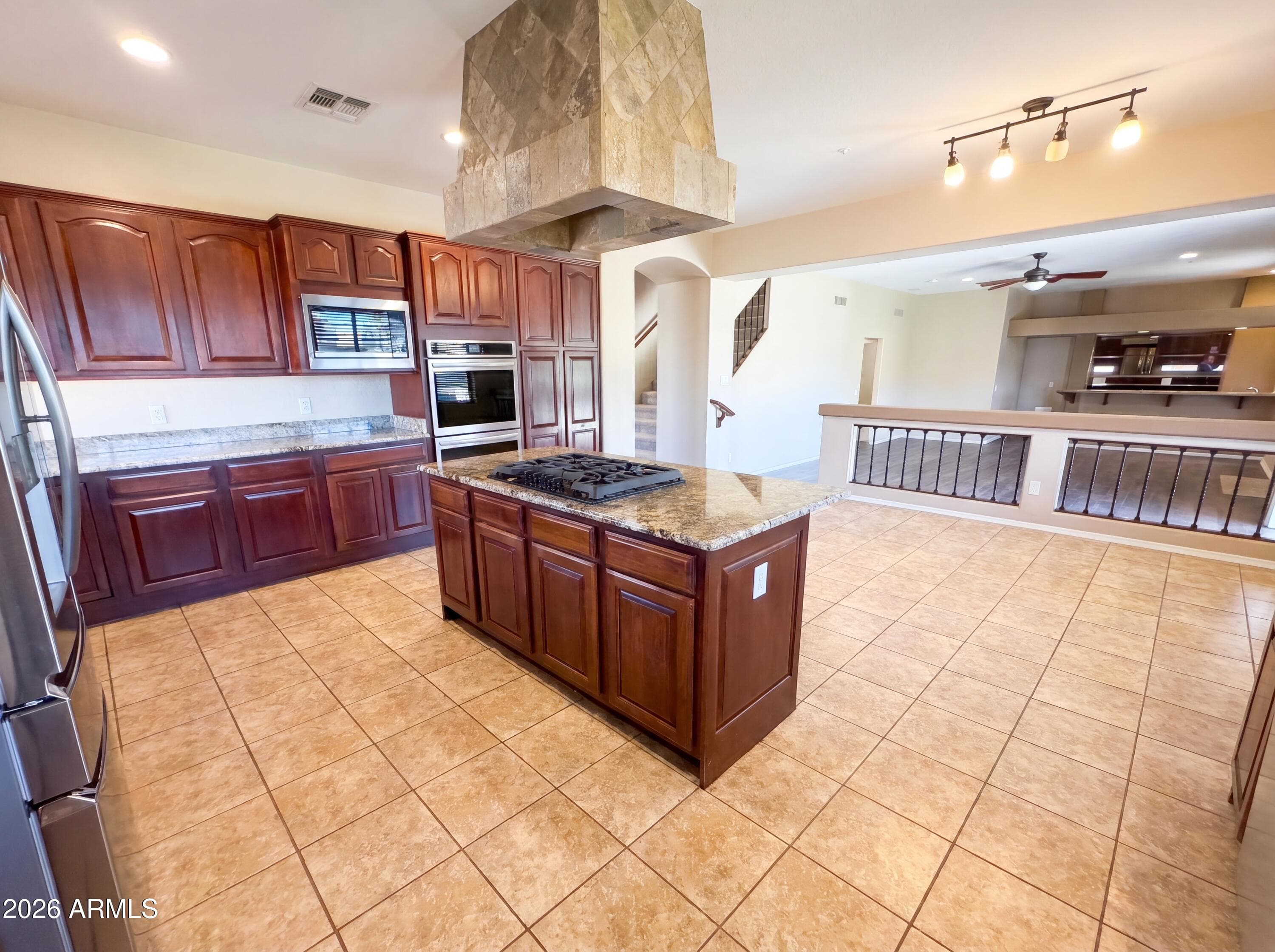 9625 W OBERLIN Way, Peoria, AZ 85383 — photo 13 of 38