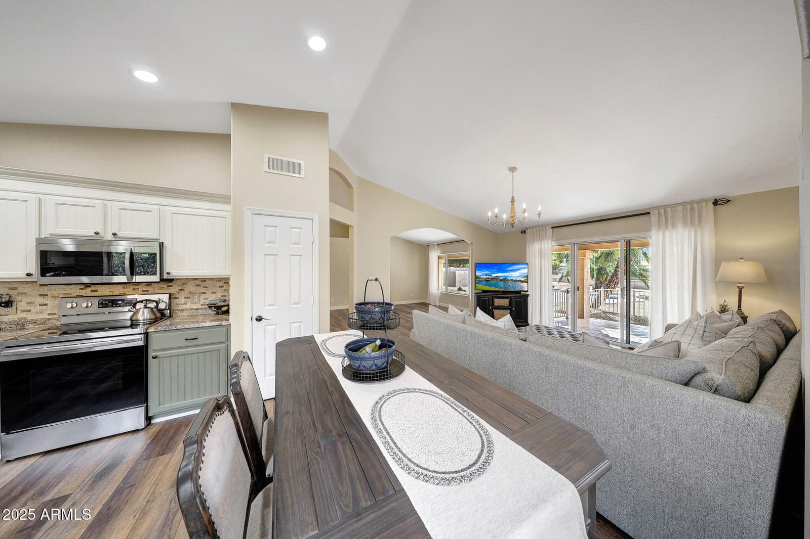 6401 W IRMA Lane, Glendale, AZ 85308 — photo 17 of 72