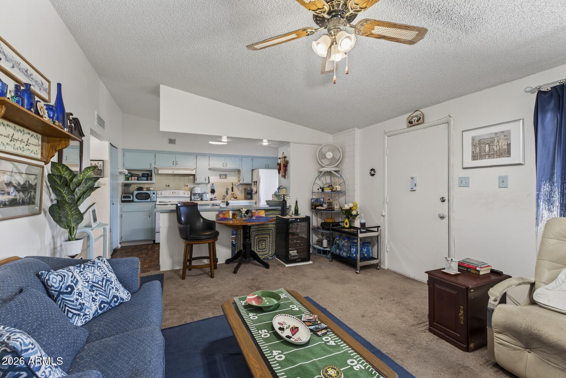 10432 W OAKMONT Drive, Sun City, AZ 85351 — photo 6 of 49