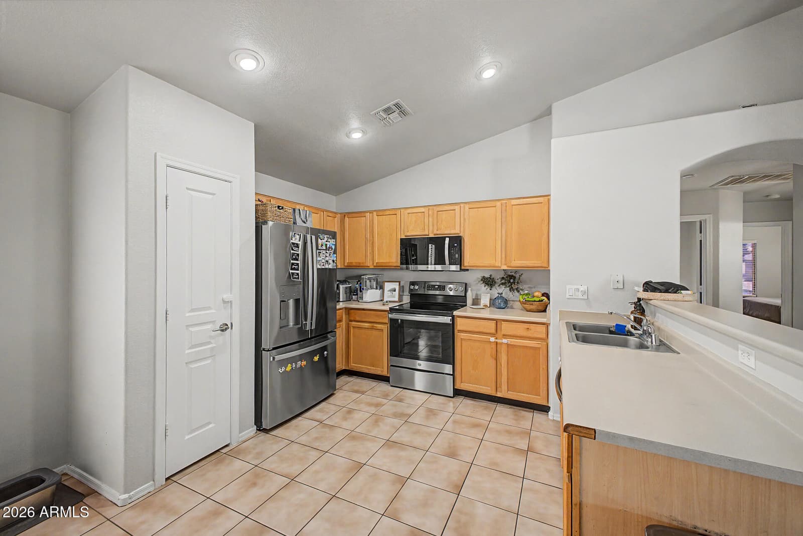 2633 S 81ST Lane, Phoenix, AZ 85043 — photo 14 of 37