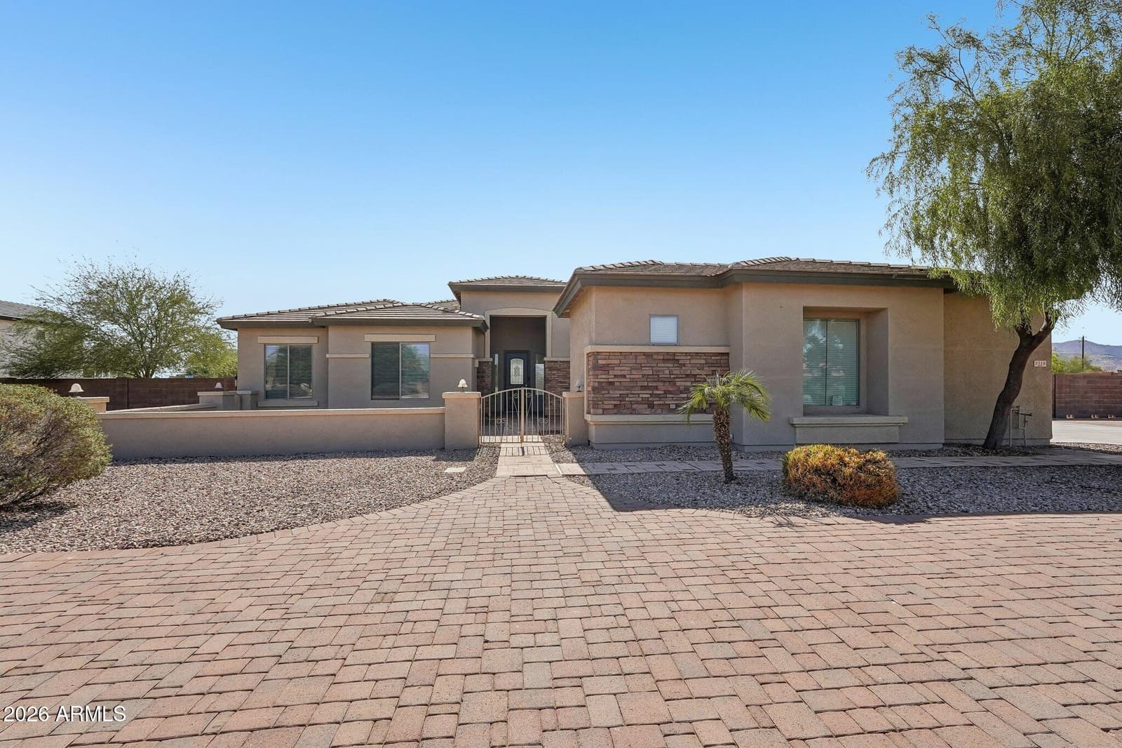 3518 N MANSFIELD Drive, Litchfield Park, AZ 85340 — photo 3 of 50