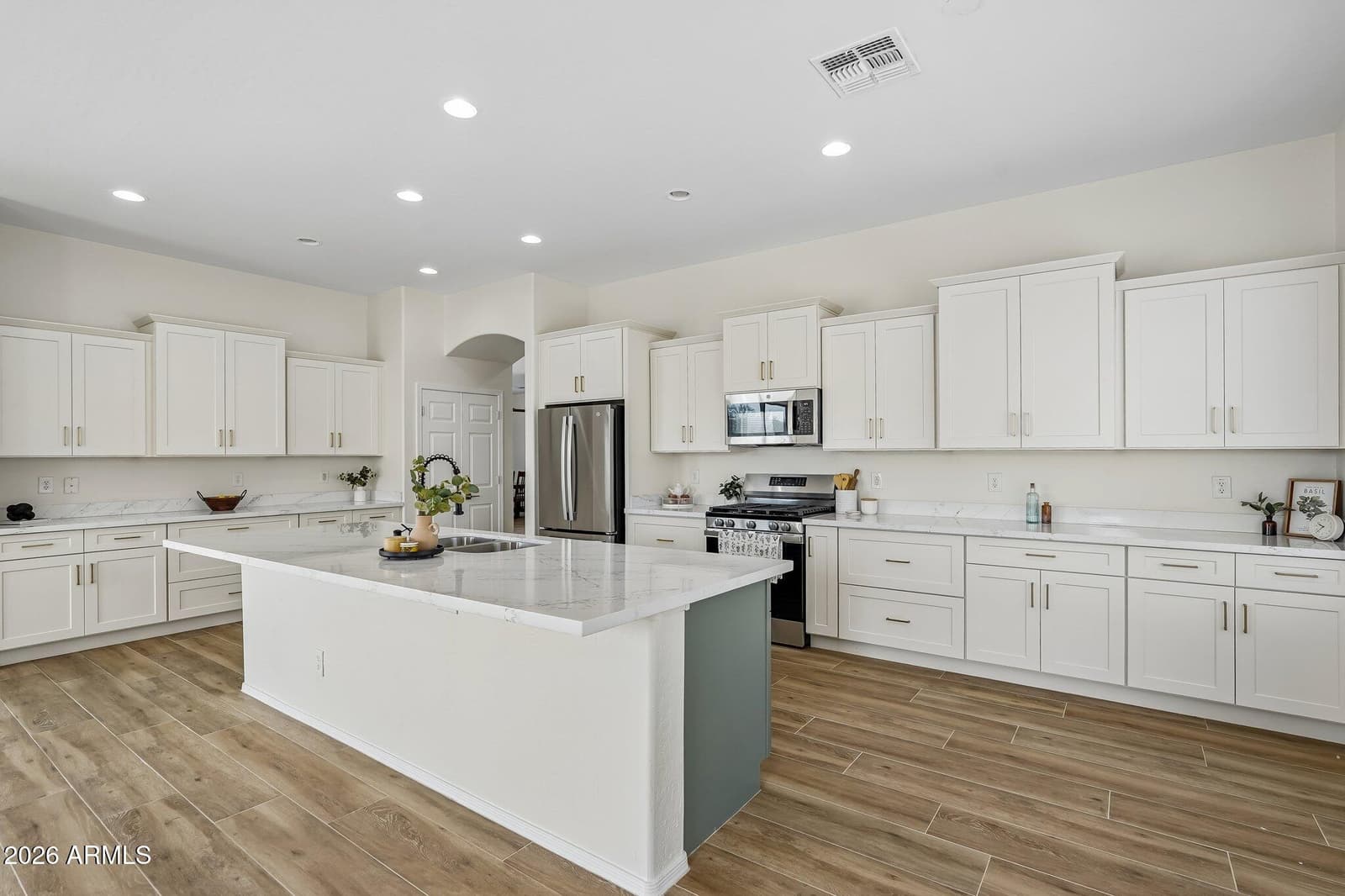 3518 N MANSFIELD Drive, Litchfield Park, AZ 85340 — photo 8 of 50