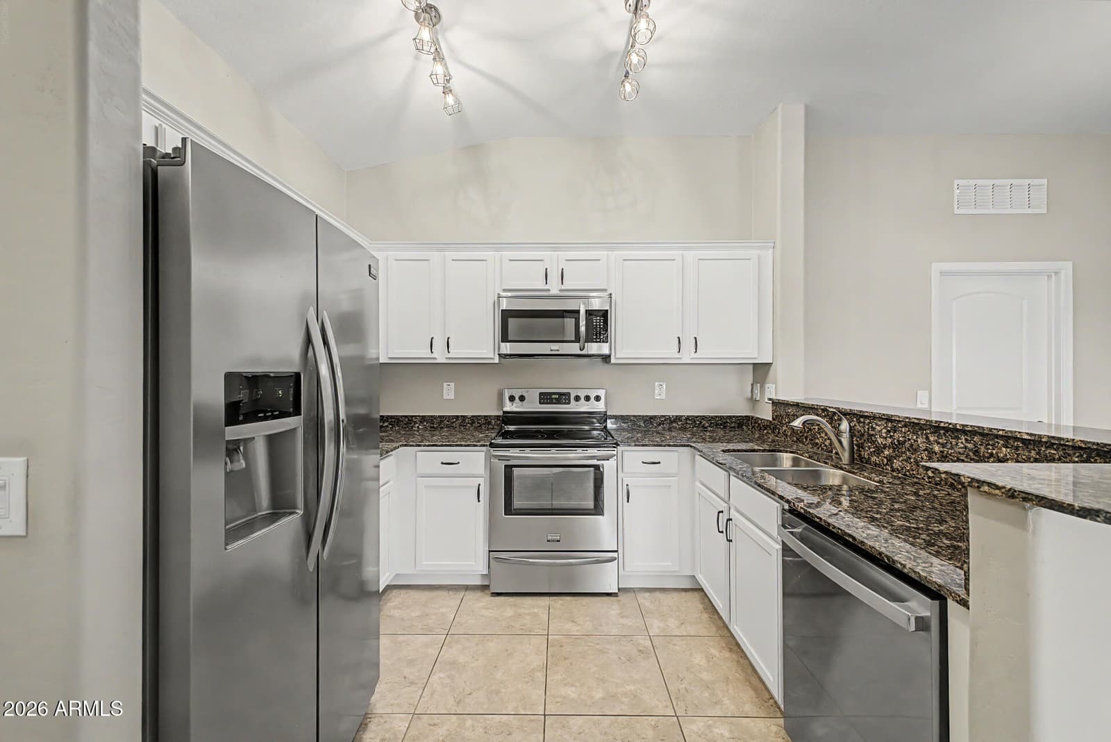 2150 W ALAMEDA Road 2131, Phoenix, AZ 85085 — photo 12 of 47