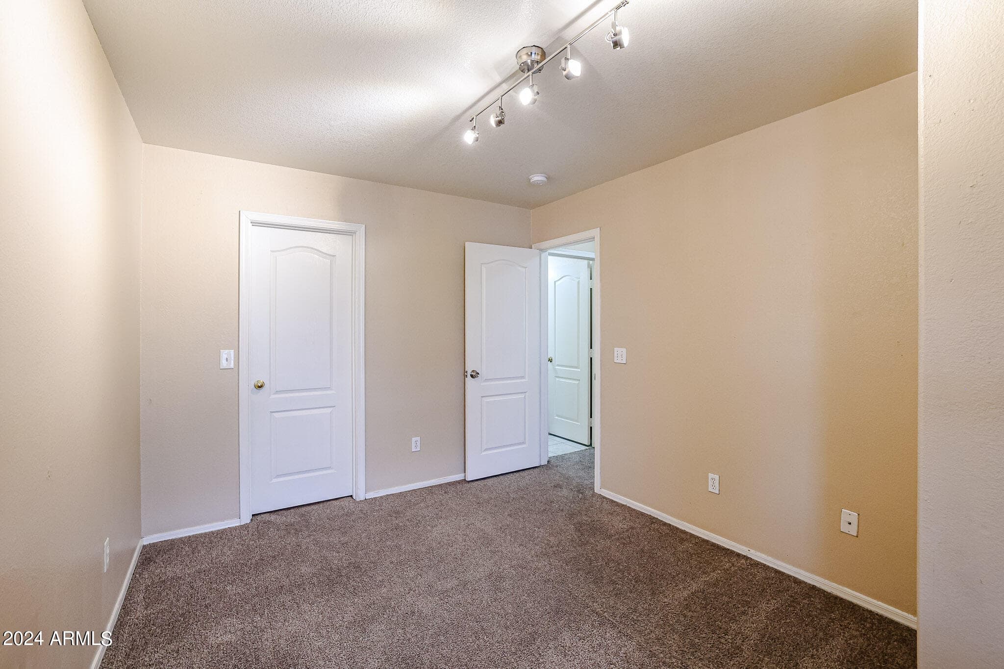 9427 W ELM Street, Phoenix, AZ 85037 — photo 18 of 36