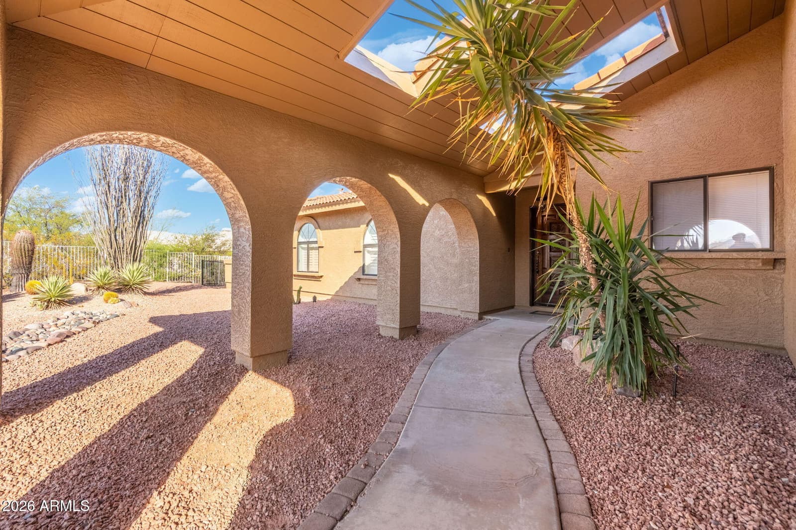 15619 E PALISADES Boulevard, Fountain Hills, AZ 85268 — photo 2 of 28