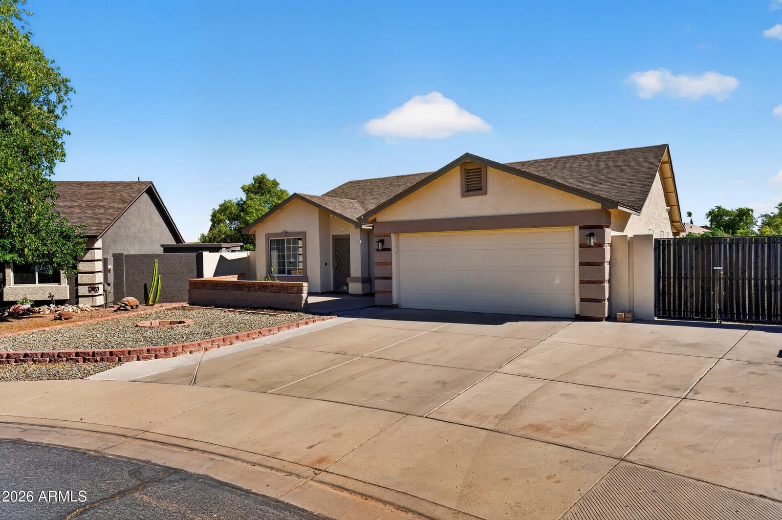 548 N BAILEY Circle, Mesa, AZ 85207 — photo 2 of 34
