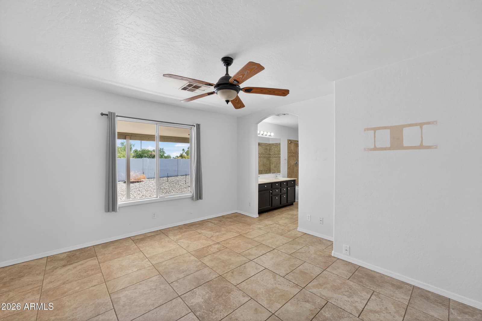 548 N BAILEY Circle, Mesa, AZ 85207 — photo 11 of 34