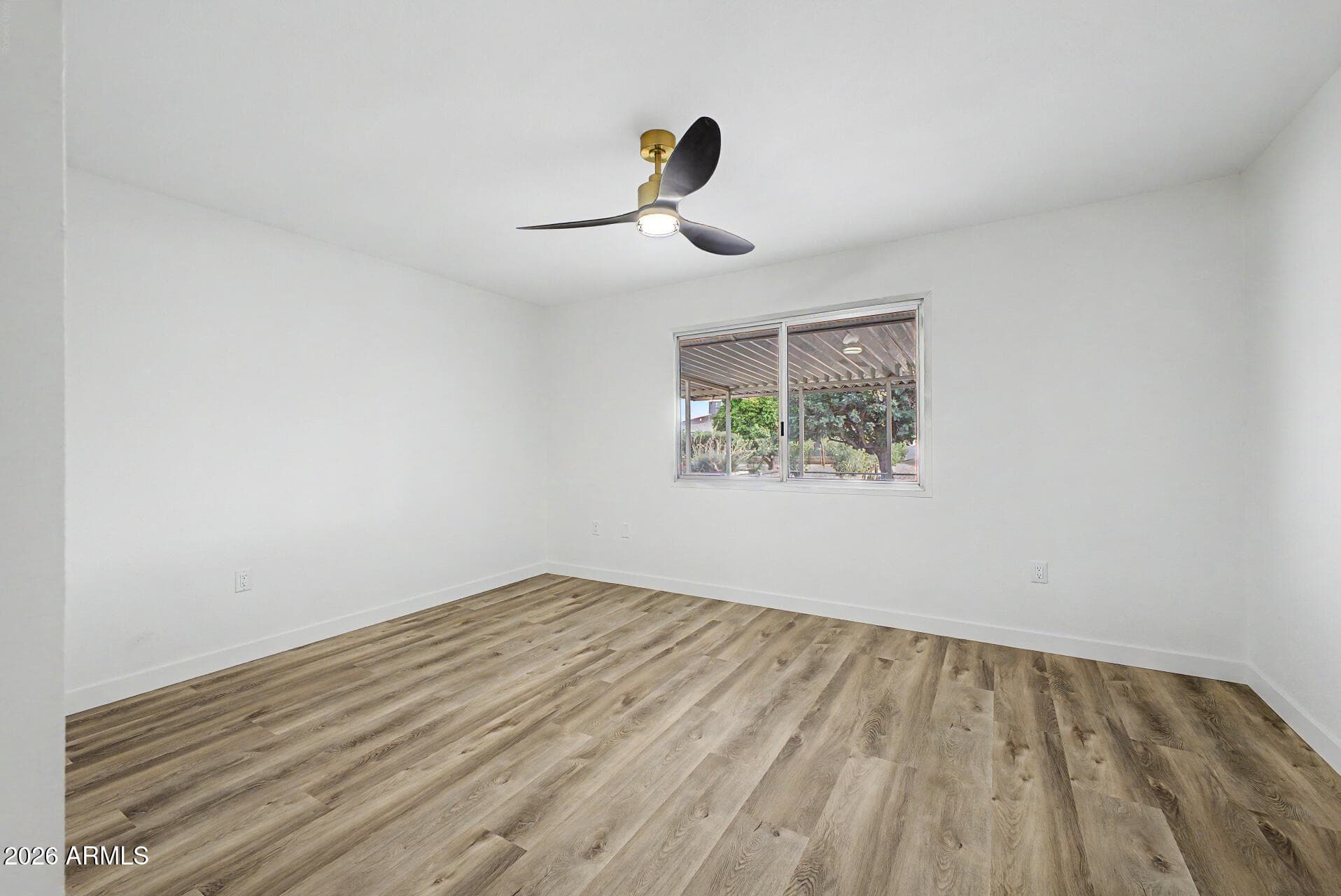 9839 W ROYAL OAK Road, Sun City, AZ 85351 — photo 14 of 33