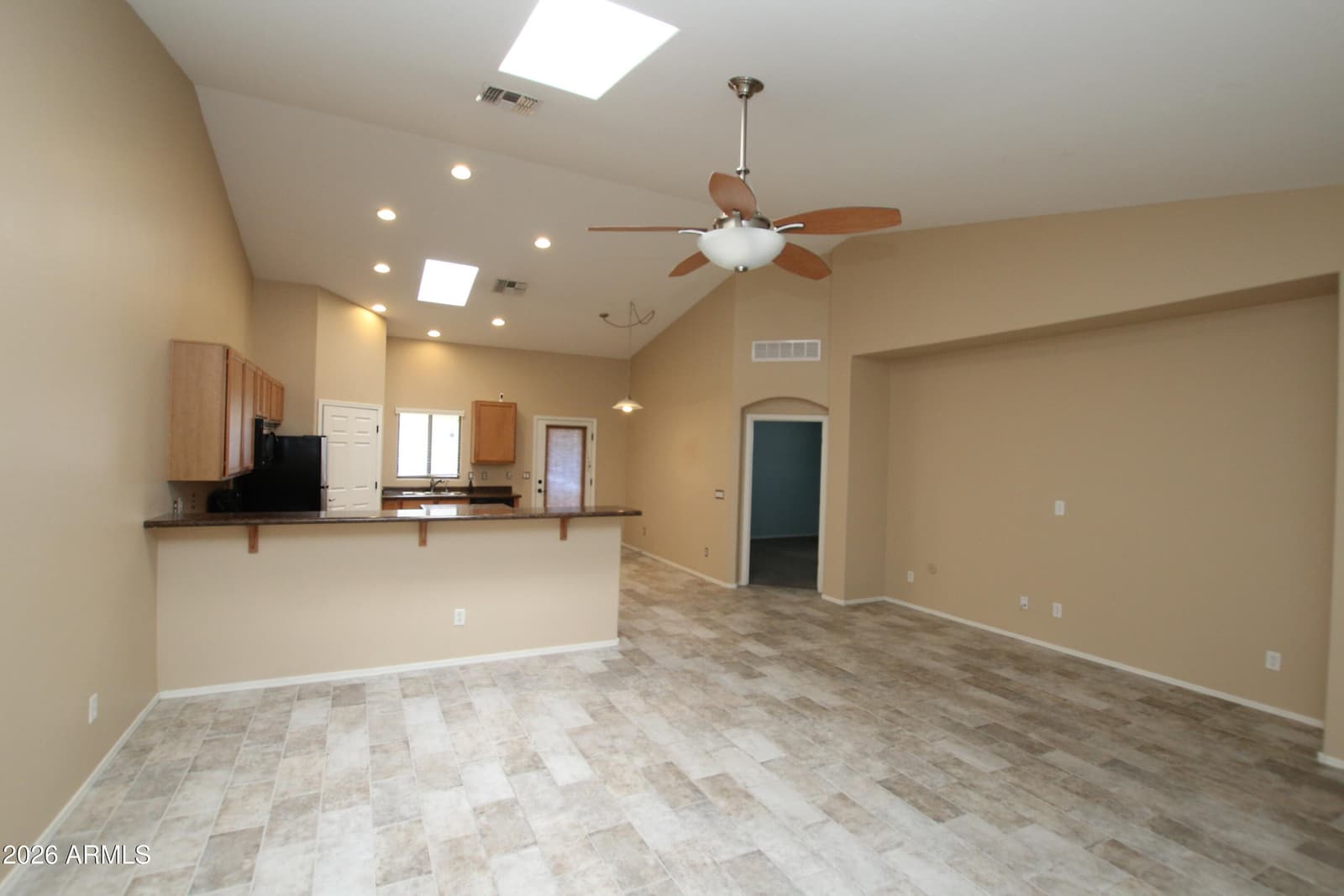8984 W NICOLET Avenue, Glendale, AZ 85305 — photo 9 of 64