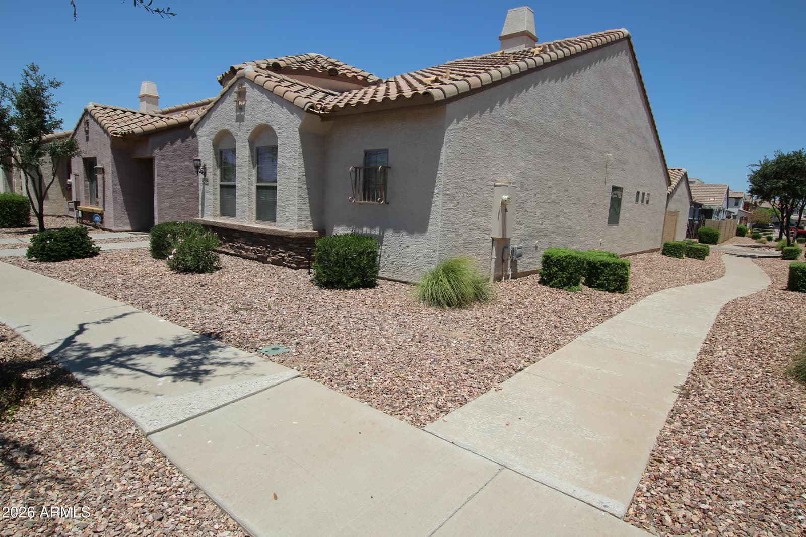 8984 W NICOLET Avenue, Glendale, AZ 85305 — photo 2 of 64
