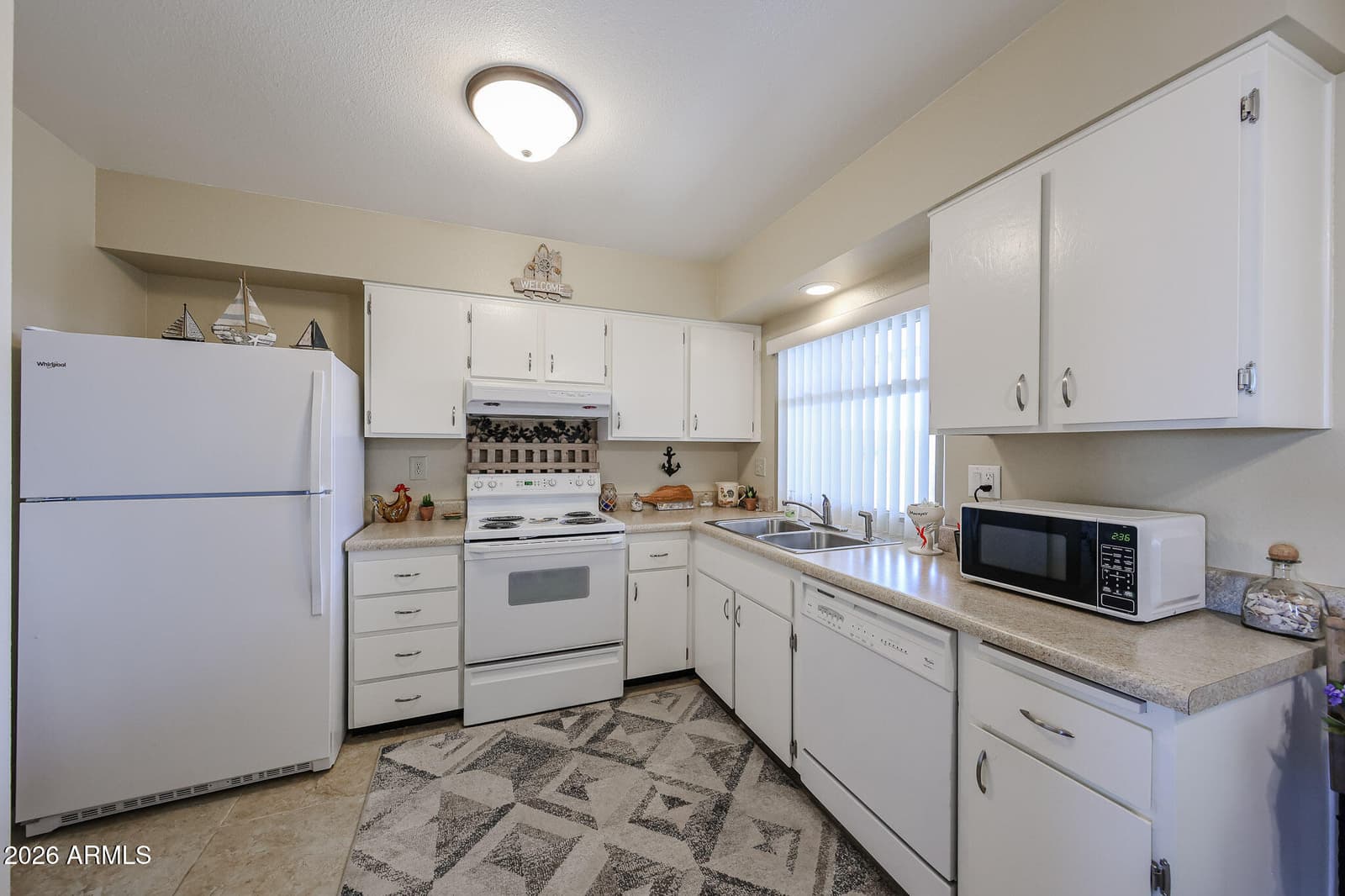 13812 N Garden Court Drive, Sun City, AZ 85351 — photo 8 of 27
