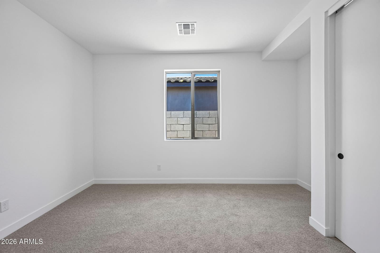 7955 W LOMA Lane, Peoria, AZ 85345 — photo 14 of 45