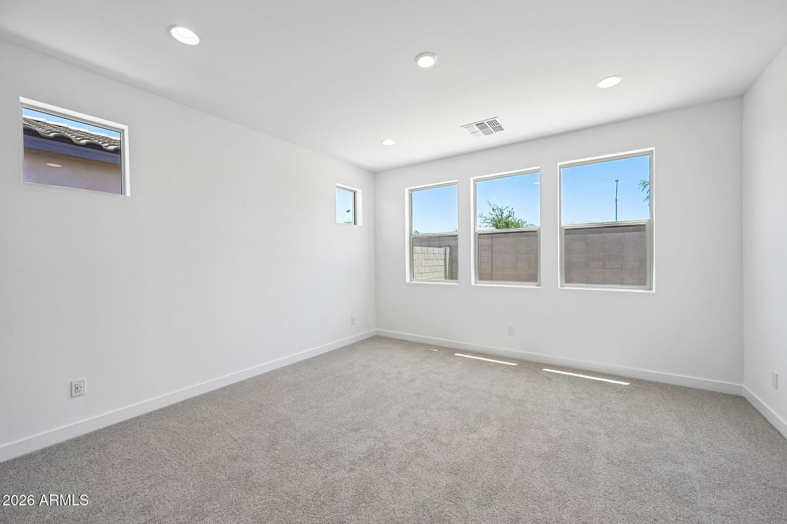 7955 W LOMA Lane, Peoria, AZ 85345 — photo 35 of 45