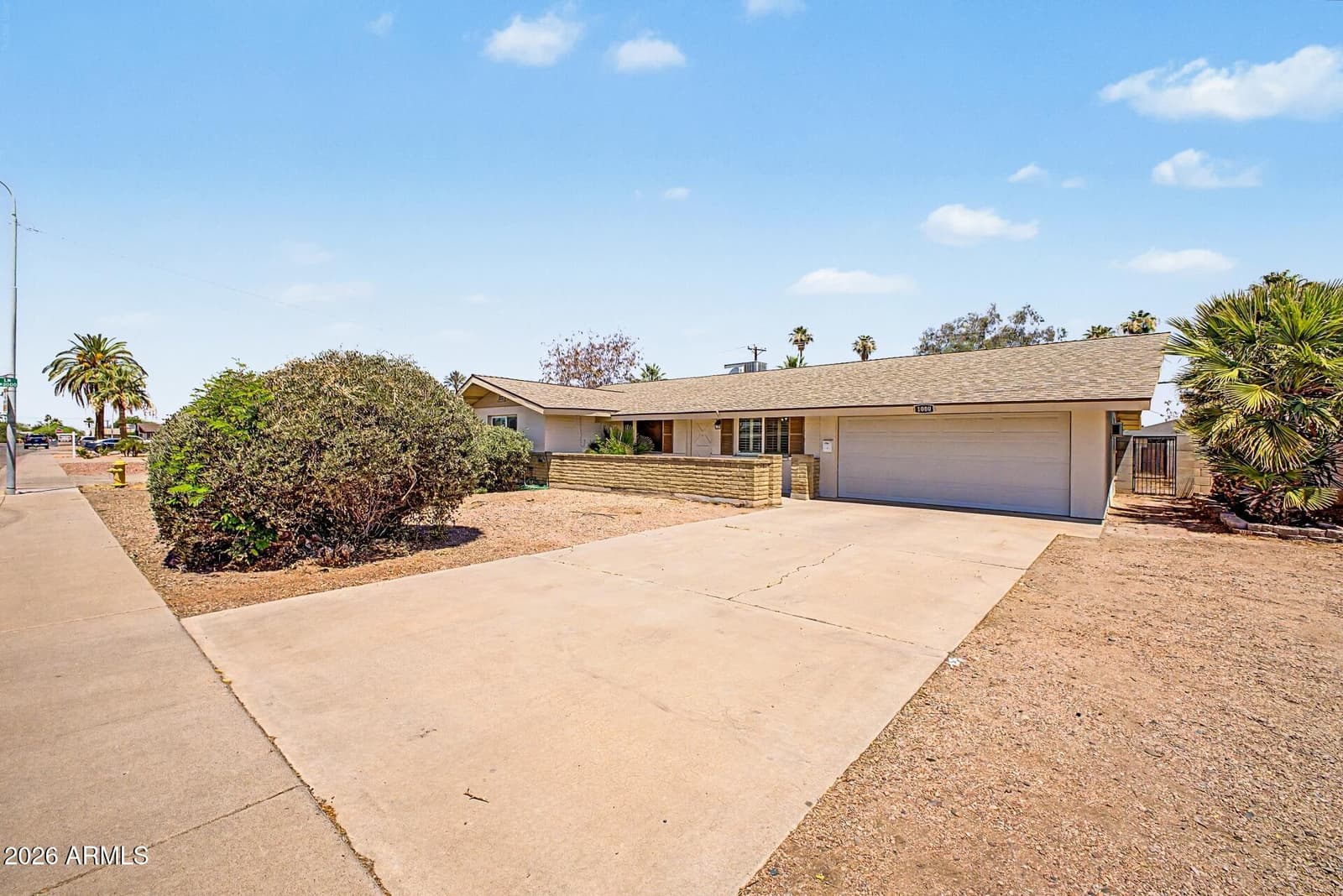 1000 E LOYOLA Drive, Tempe, AZ 85282 — photo 2 of 32