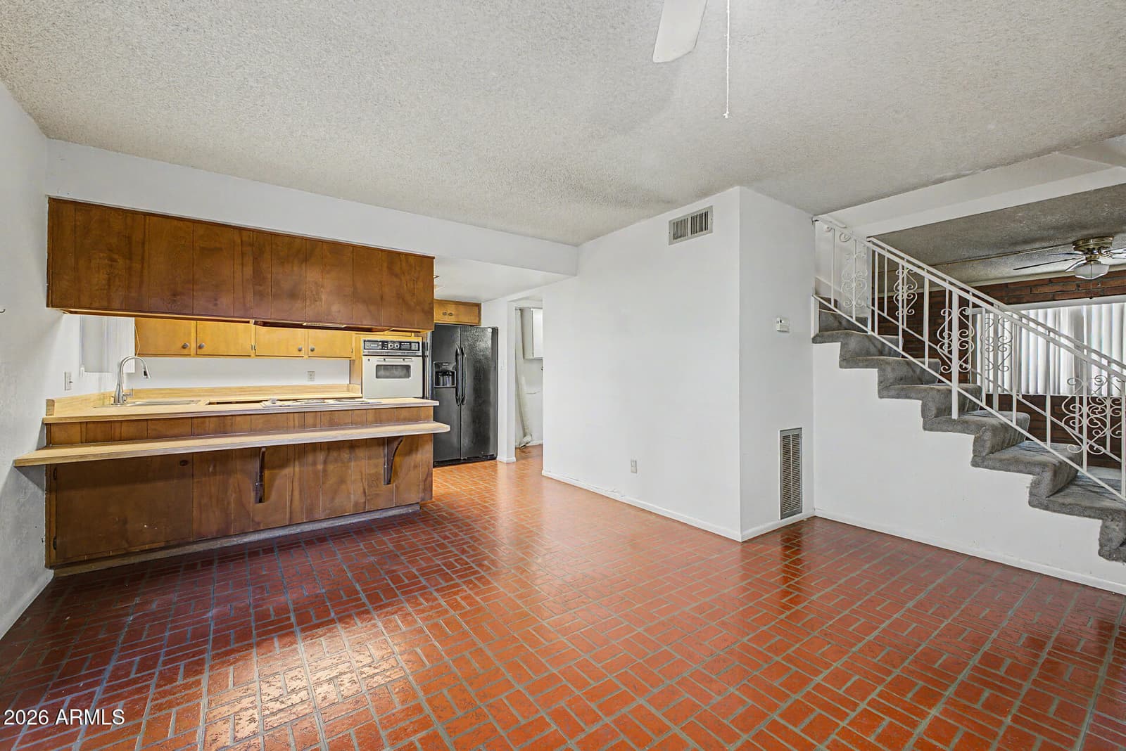 463 N LESUEUR, Mesa, AZ 85203 — photo 7 of 32