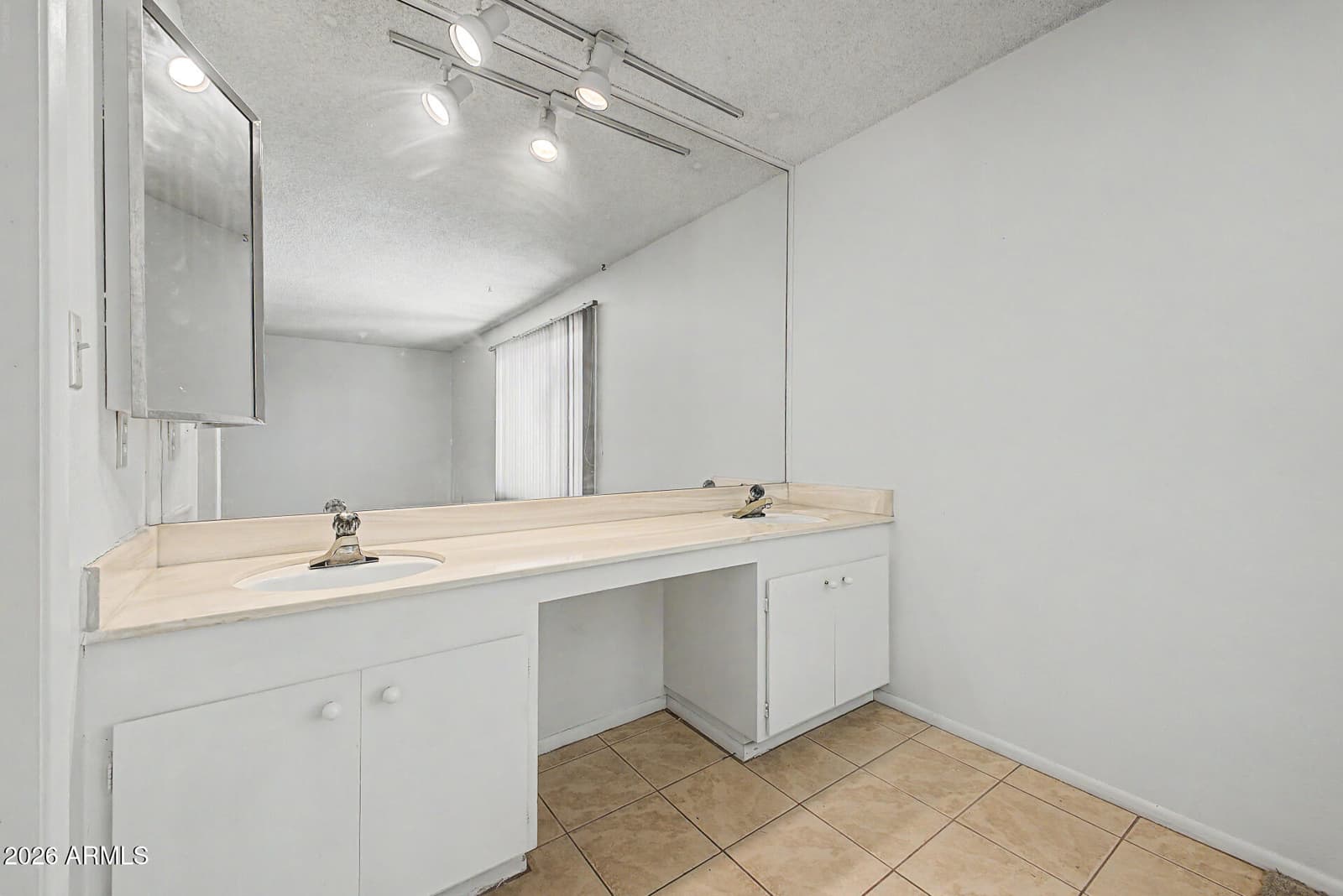 463 N LESUEUR, Mesa, AZ 85203 — photo 17 of 32