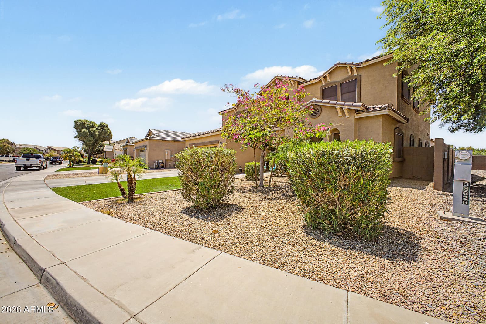 38620 N TUMBLEWEED Lane, San Tan Valley, AZ 85140 — photo 17 of 45