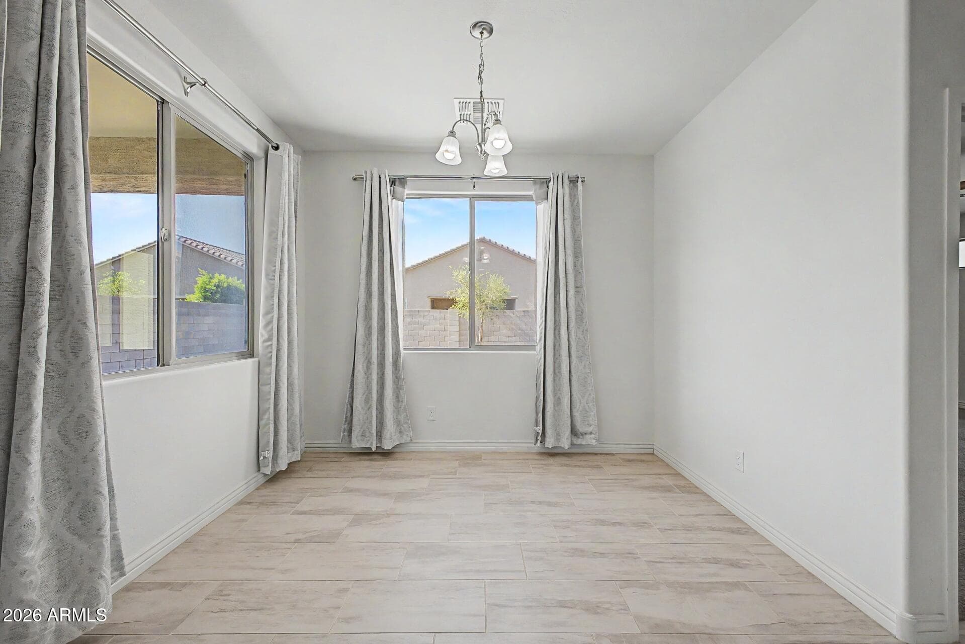 6952 W GOLDEN Lane, Peoria, AZ 85345 — photo 14 of 59