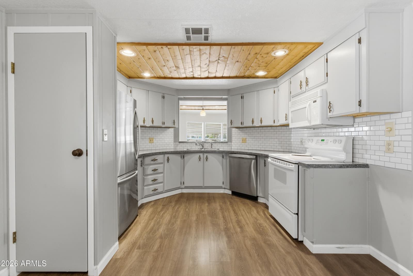 4065 E UNIVERSITY Drive 384, Mesa, AZ 85205 — photo 10 of 32