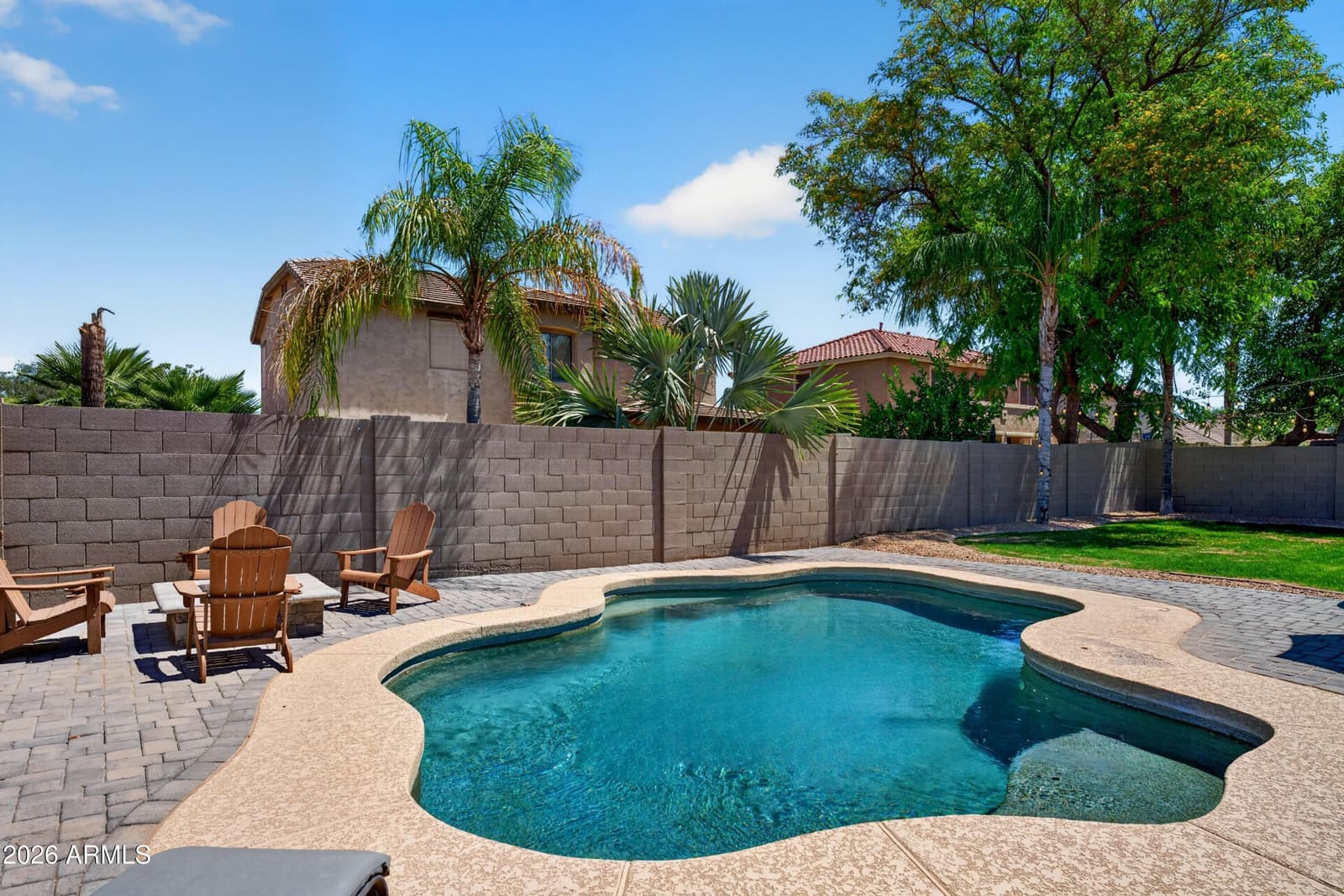 1250 E INDIGO Street, Gilbert, AZ 85298 — photo 4 of 61