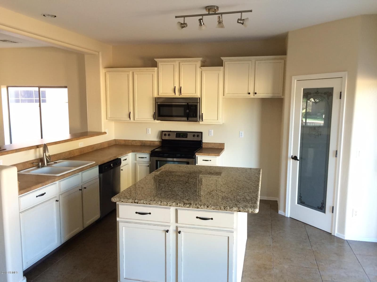 11835 N 151ST Drive, Surprise, AZ 85379 — photo 3 of 15