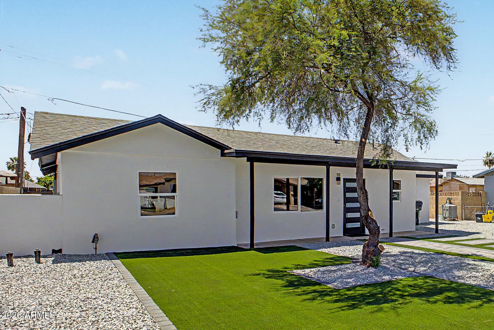 320 N 3RD Street, Avondale, AZ 85323 — photo 4 of 32
