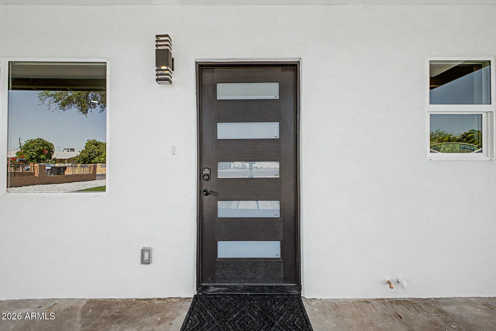 320 N 3RD Street, Avondale, AZ 85323 — photo 7 of 32