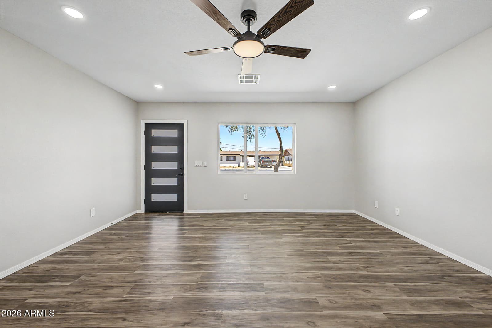 320 N 3RD Street, Avondale, AZ 85323 — photo 9 of 32