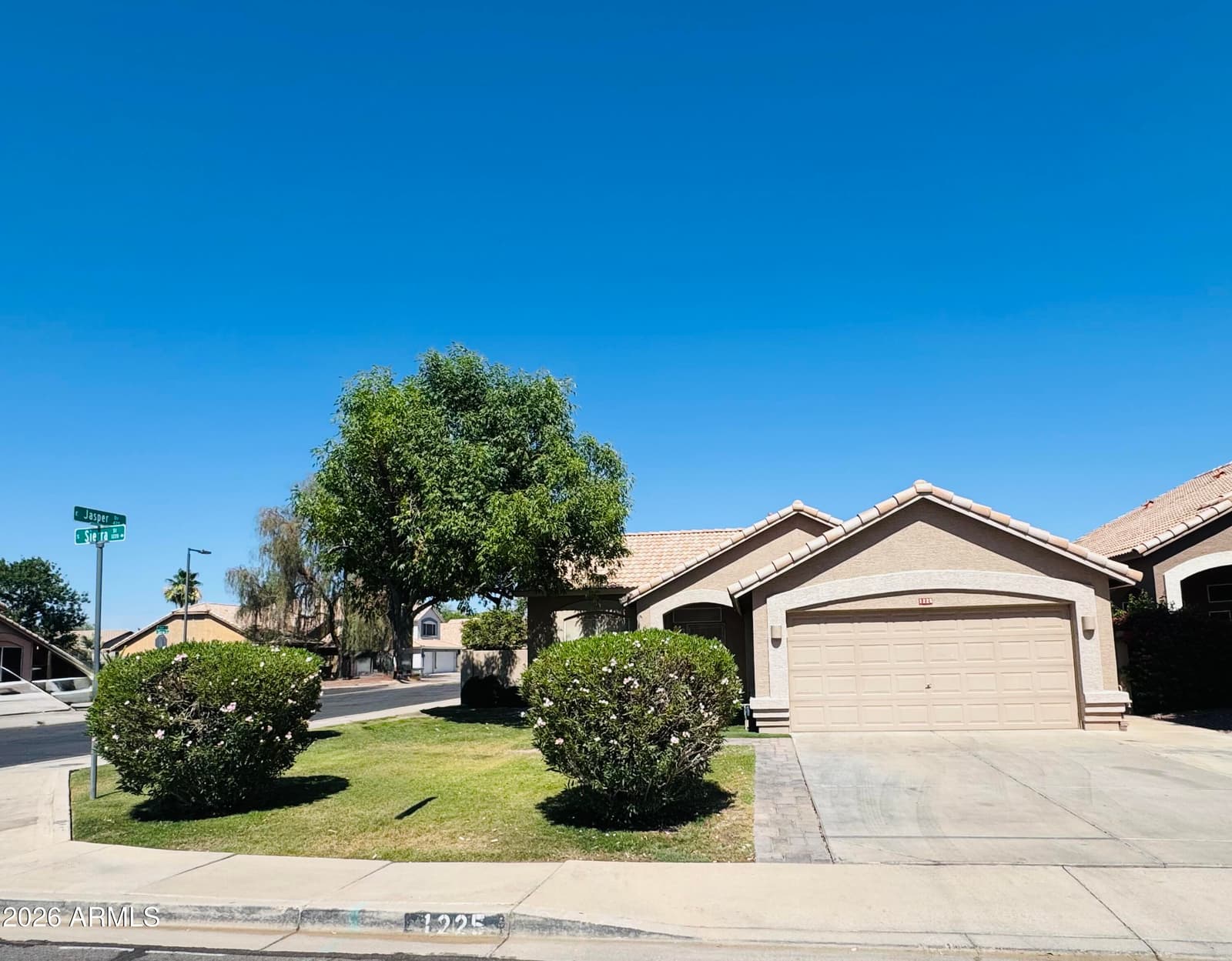 1225 S SIERRA Street, Gilbert, AZ 85296 — photo 6 of 27