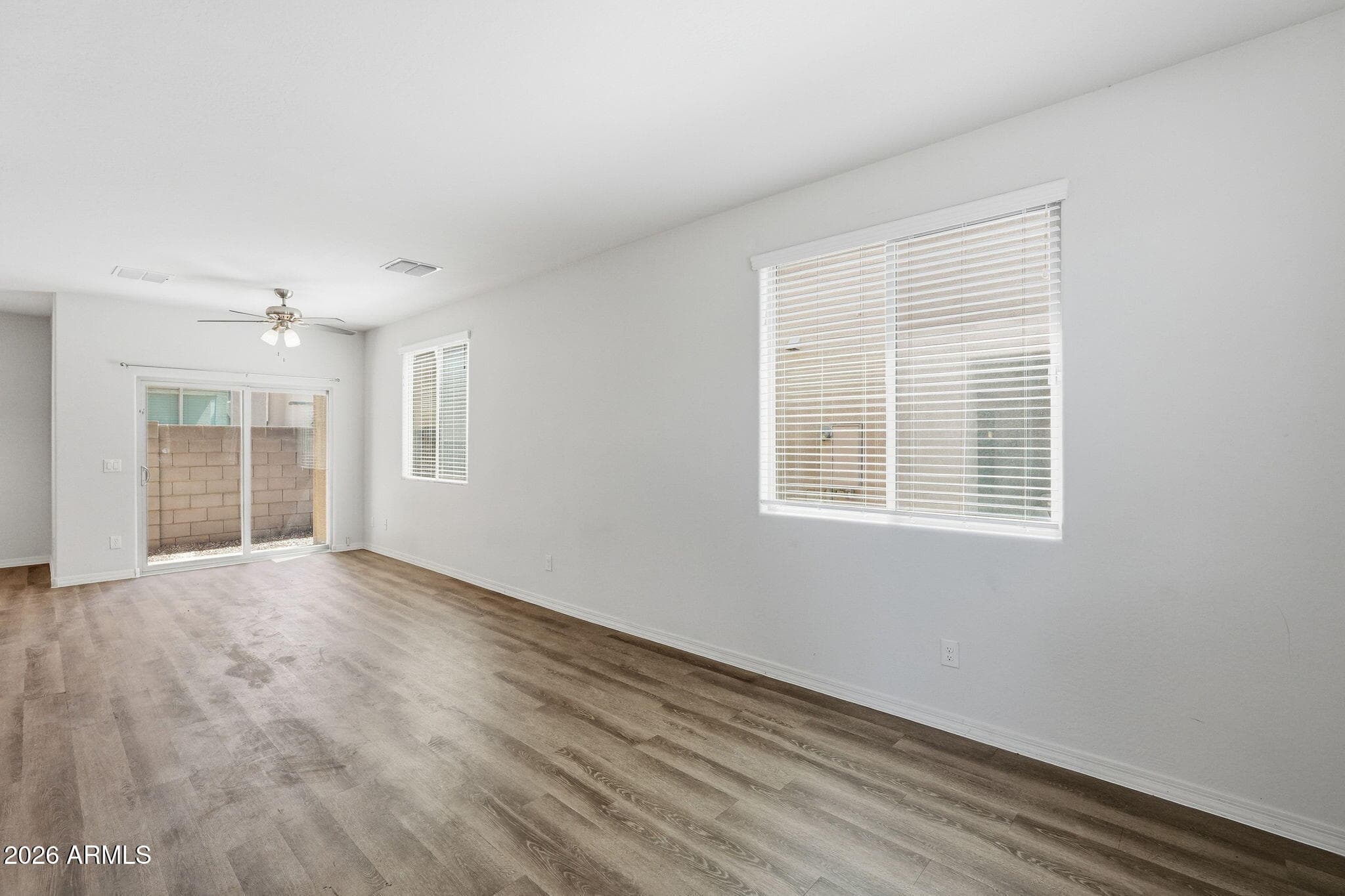 5437 W ALBENIZ Place, Phoenix, AZ 85043 — photo 3 of 32