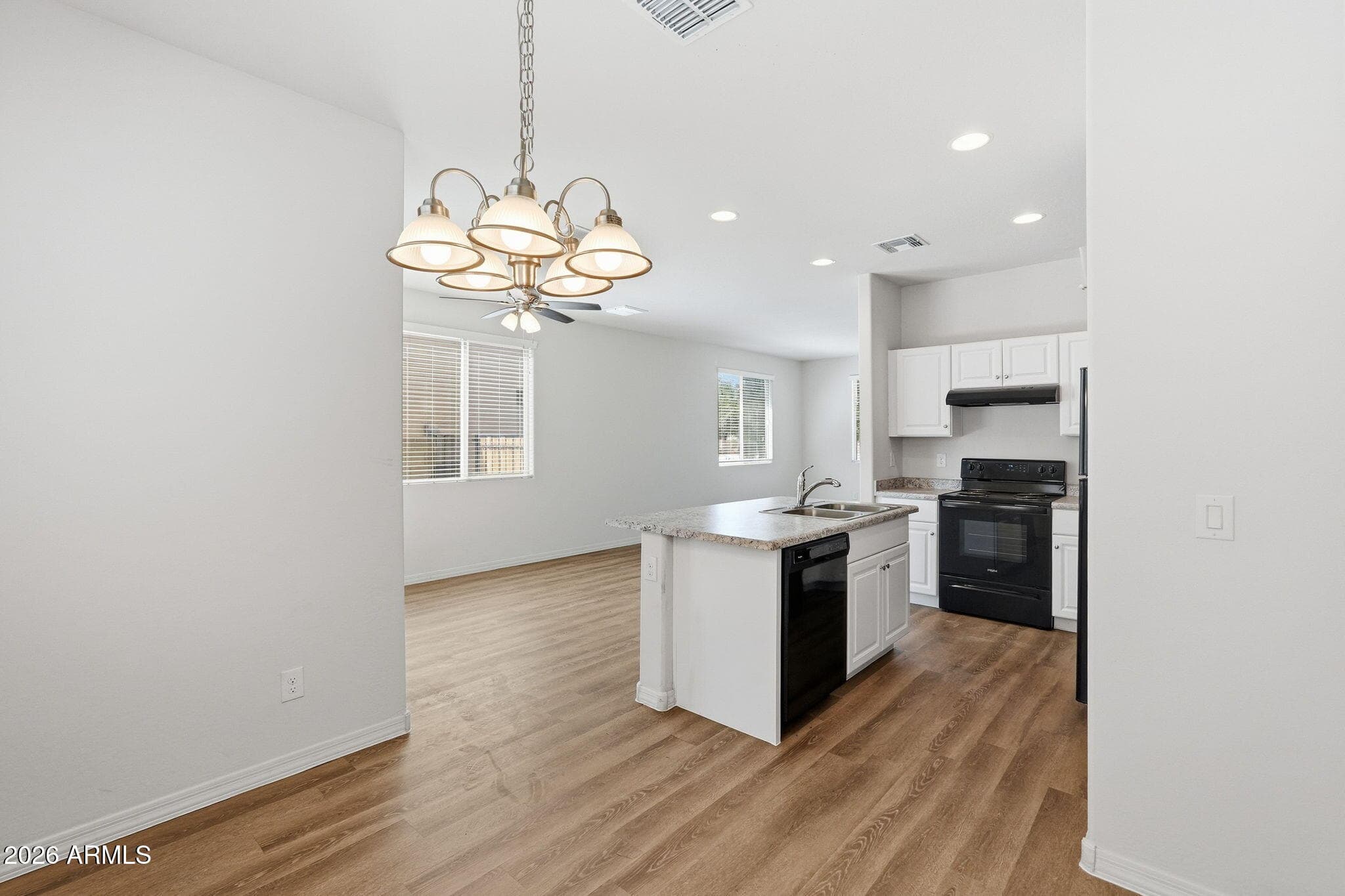 5437 W ALBENIZ Place, Phoenix, AZ 85043 — photo 11 of 32