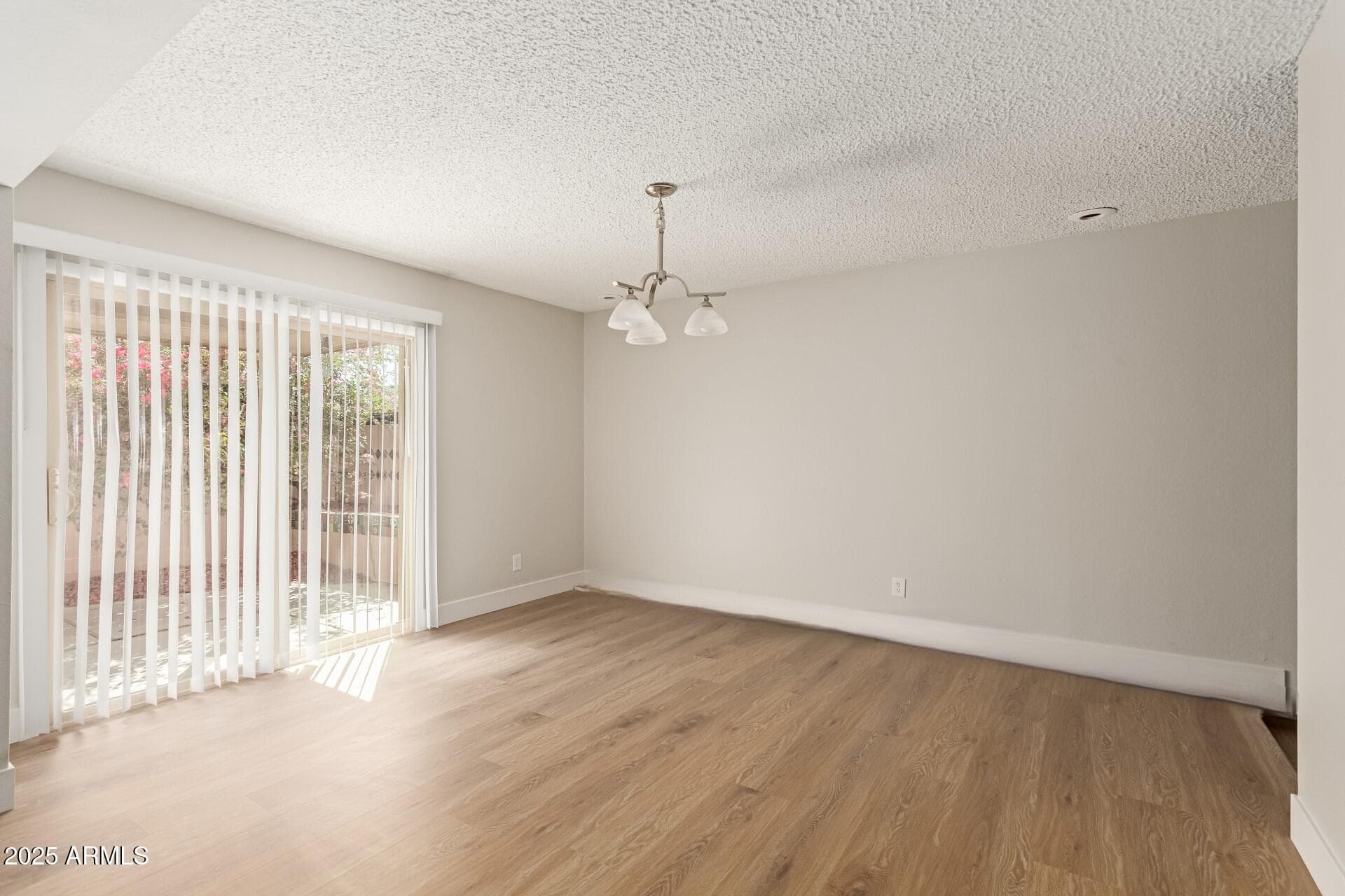 1821 W Augusta Avenue, Phoenix, AZ 85021 — photo 9 of 27
