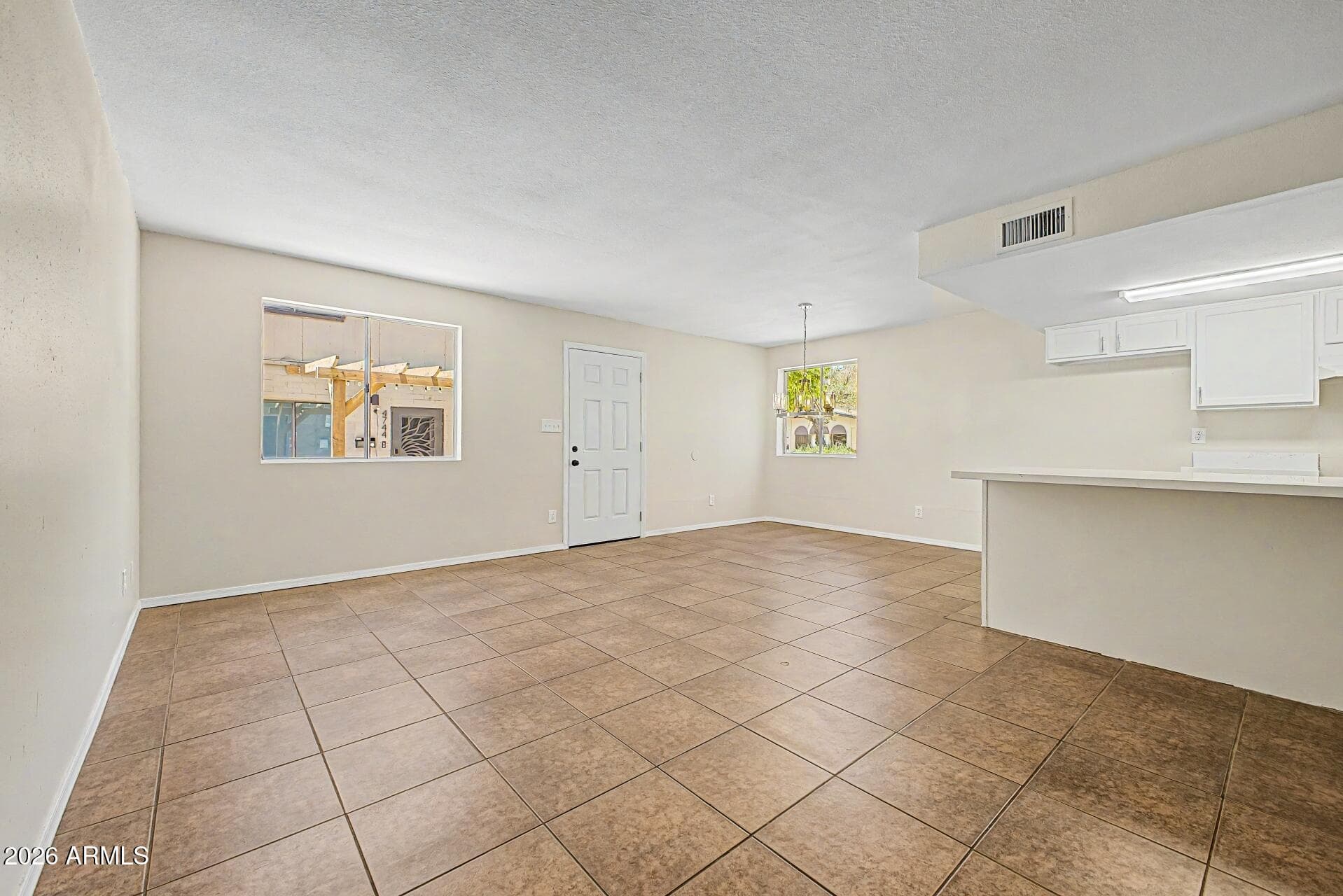 4750 E MORELAND Street, Phoenix, AZ 85008 — photo 5 of 19