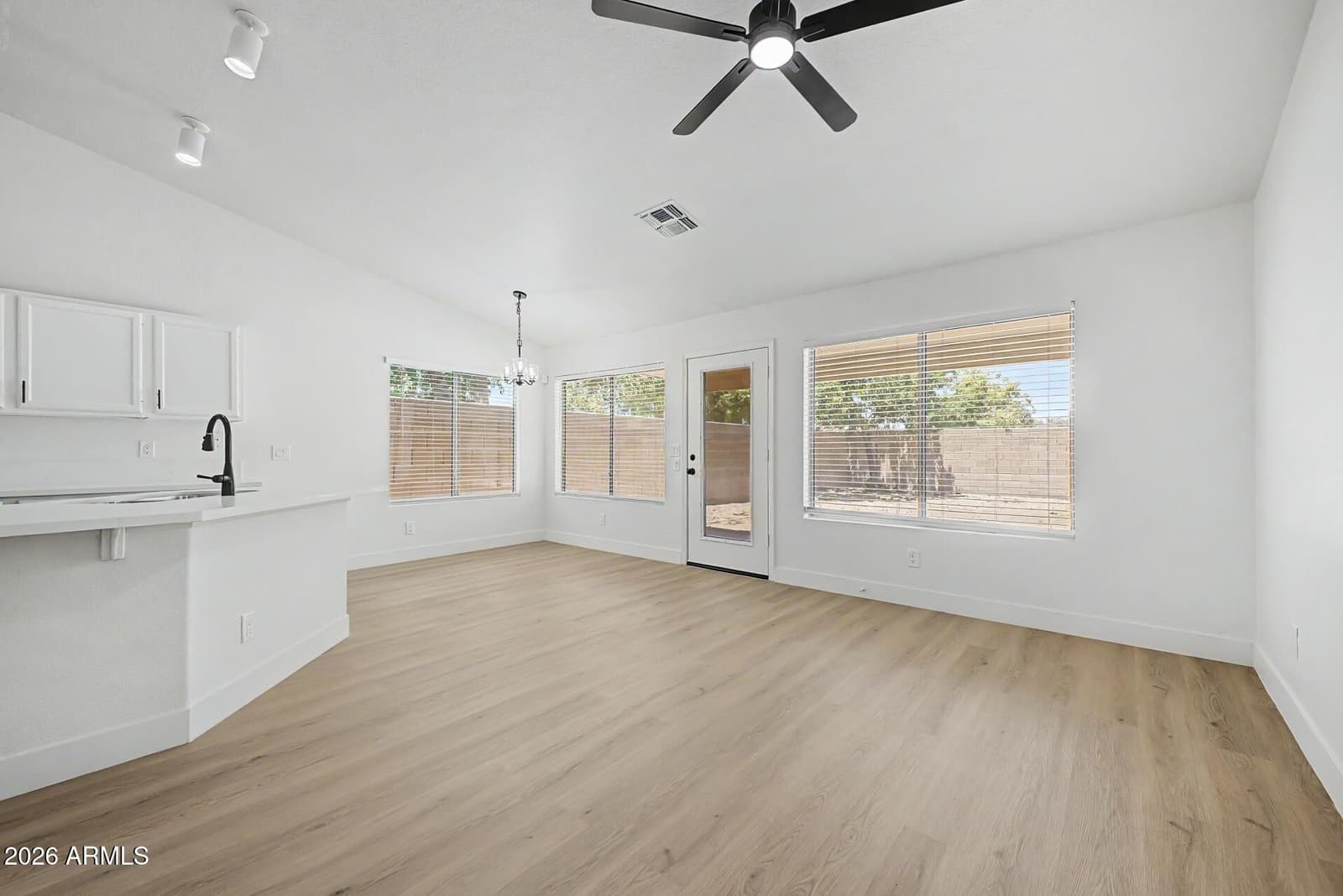 1184 W FLAMINGO Court, Chandler, AZ 85286 — photo 12 of 34