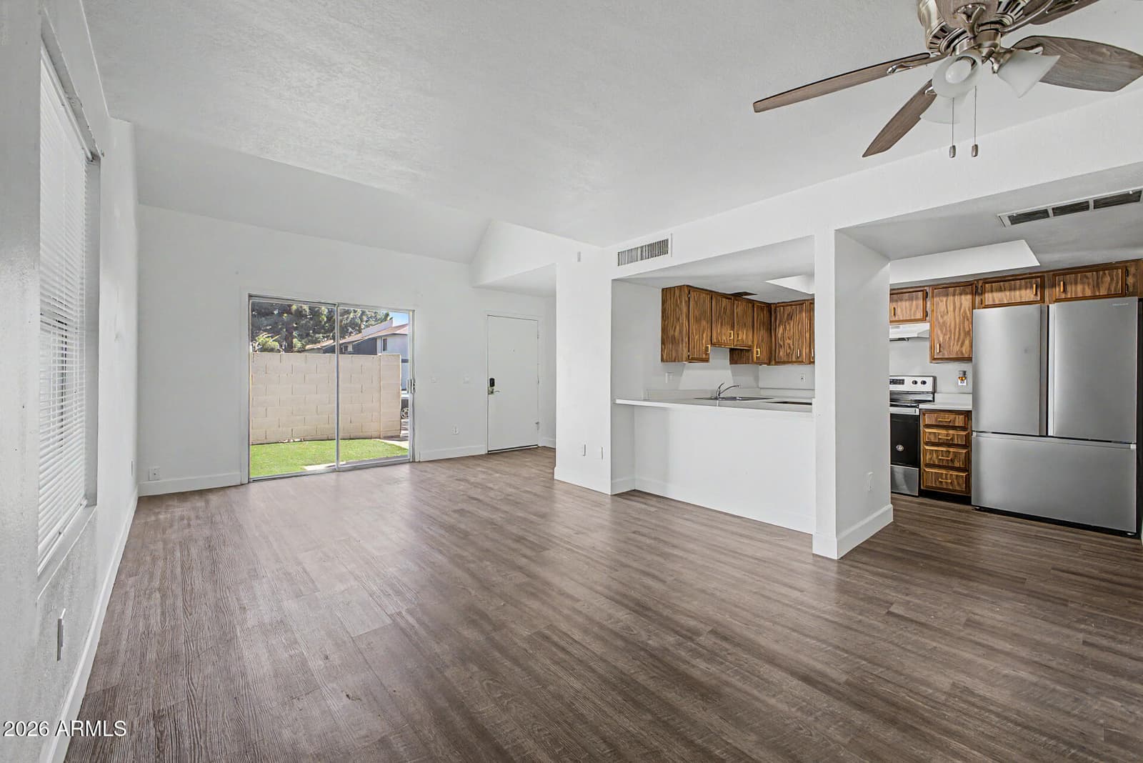 1342 W EMERALD Avenue 418, Mesa, AZ 85202 — photo 7 of 36