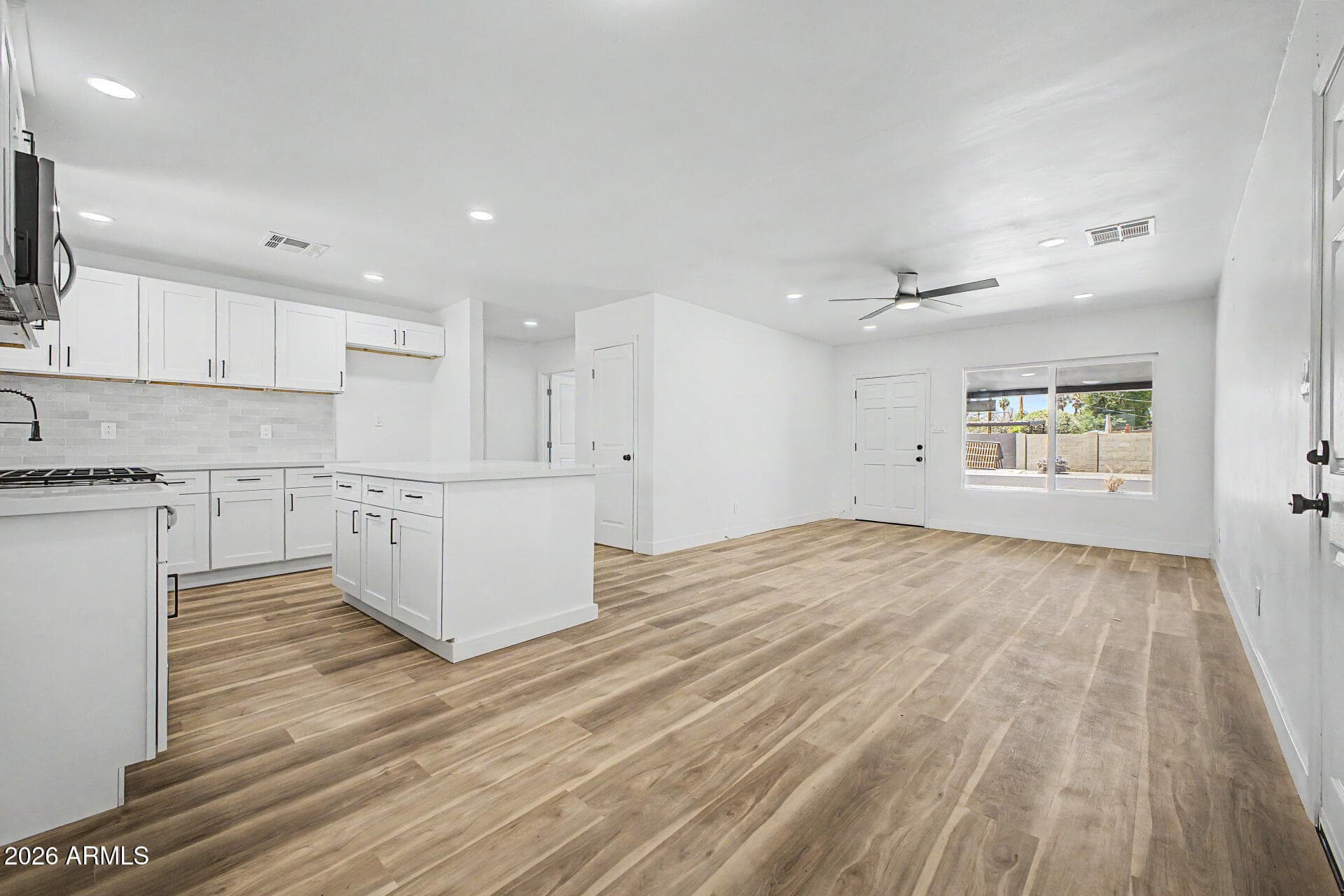 4437 E ALMERIA Road, Phoenix, AZ 85008 — photo 12 of 28