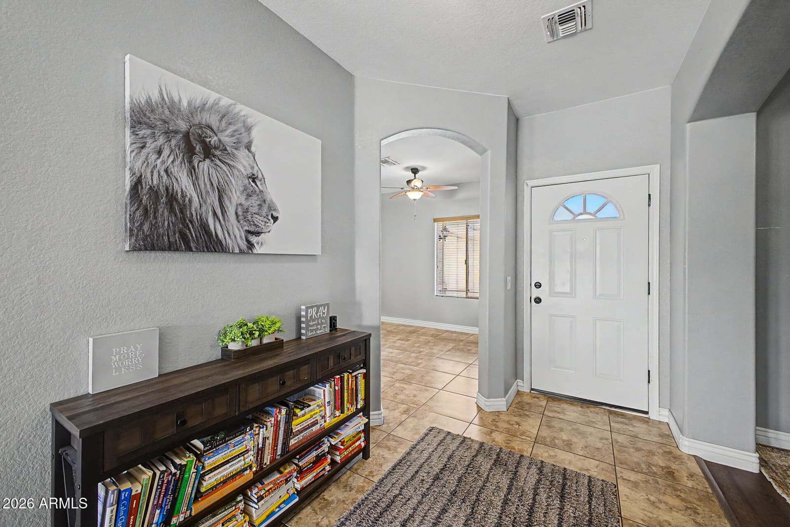 7517 S 15TH Drive, Phoenix, AZ 85041 — photo 4 of 25