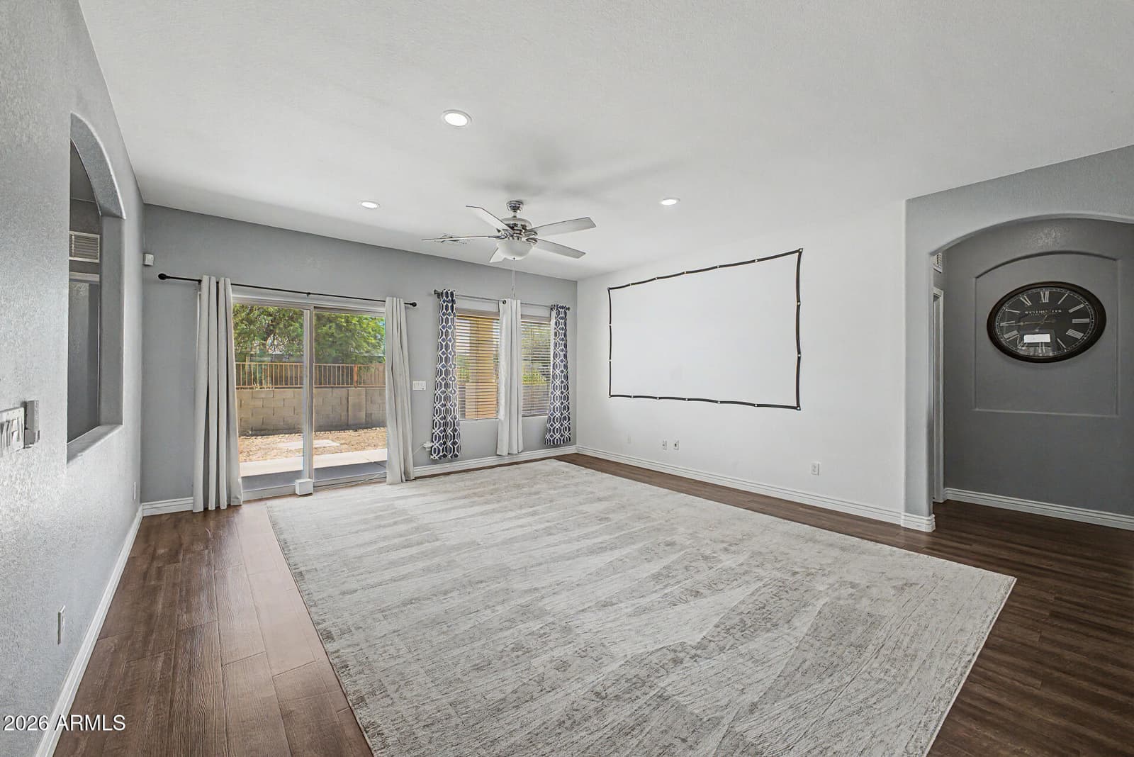 7517 S 15TH Drive, Phoenix, AZ 85041 — photo 5 of 25