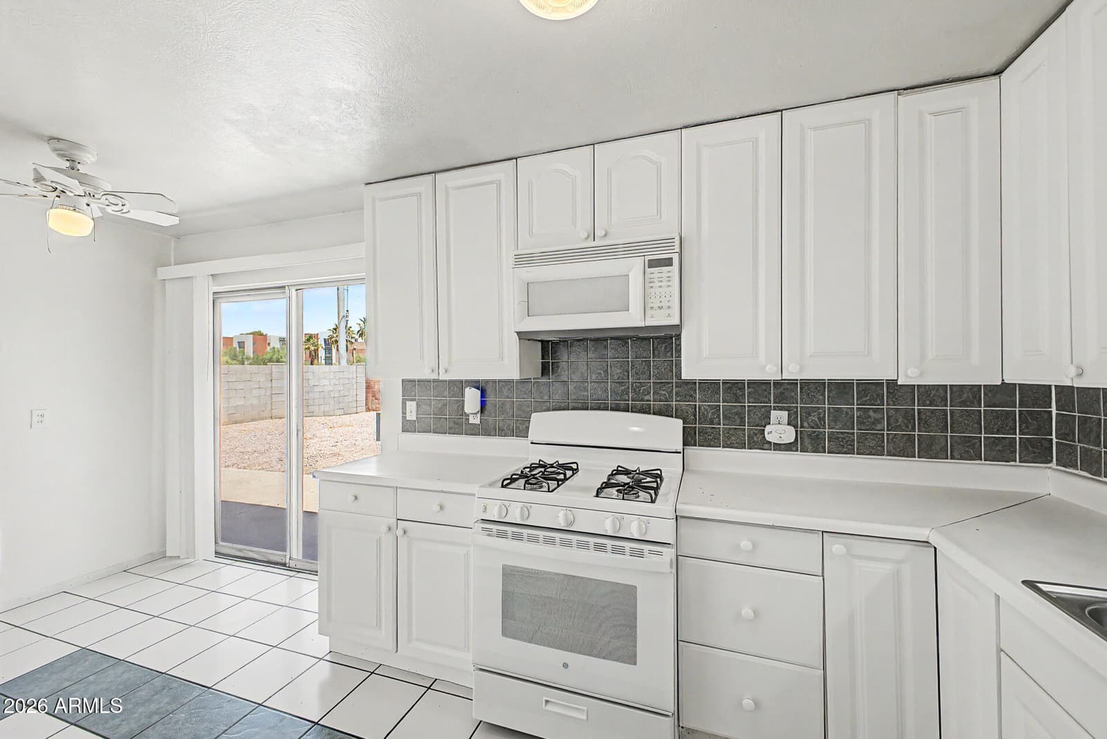 620 E VISTA DEL CERRO Drive, Tempe, AZ 85281 — photo 9 of 29