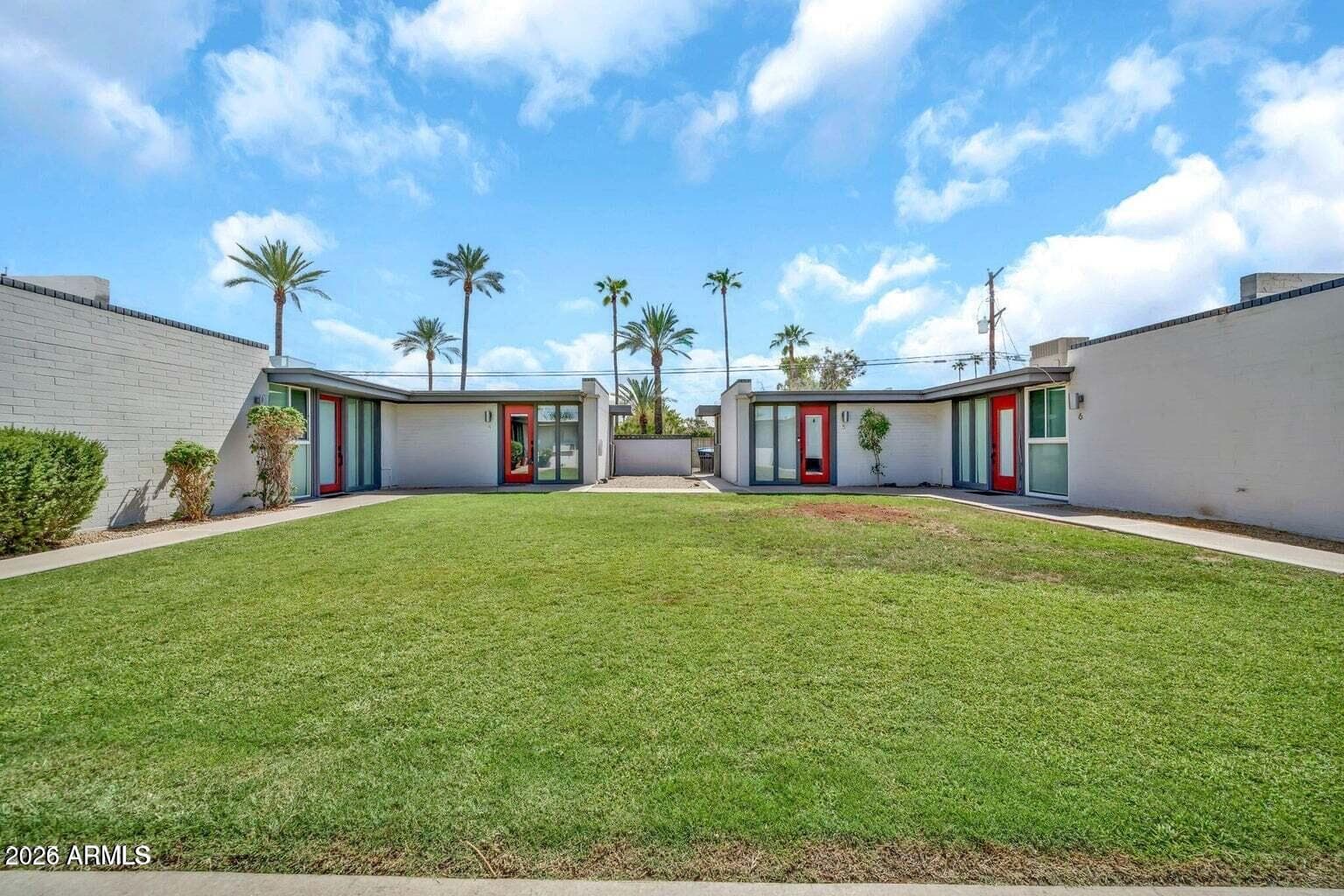 4206 N 38TH Street 4, Phoenix, AZ 85018 — photo 4 of 32