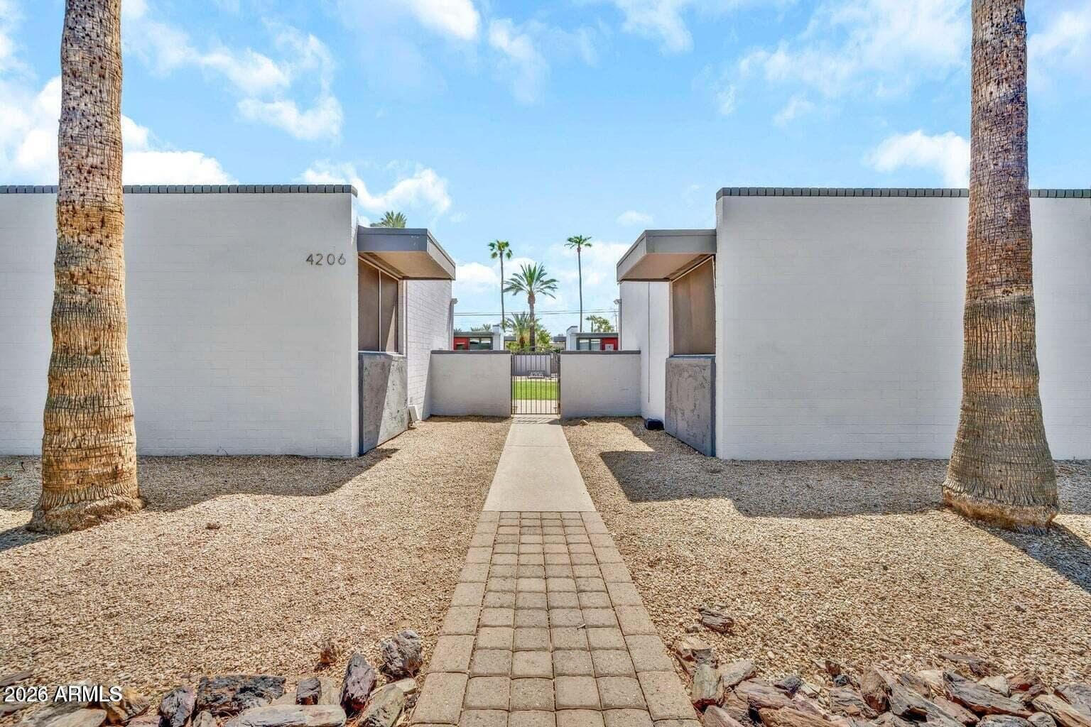 4206 N 38TH Street 4, Phoenix, AZ 85018 — photo 8 of 32