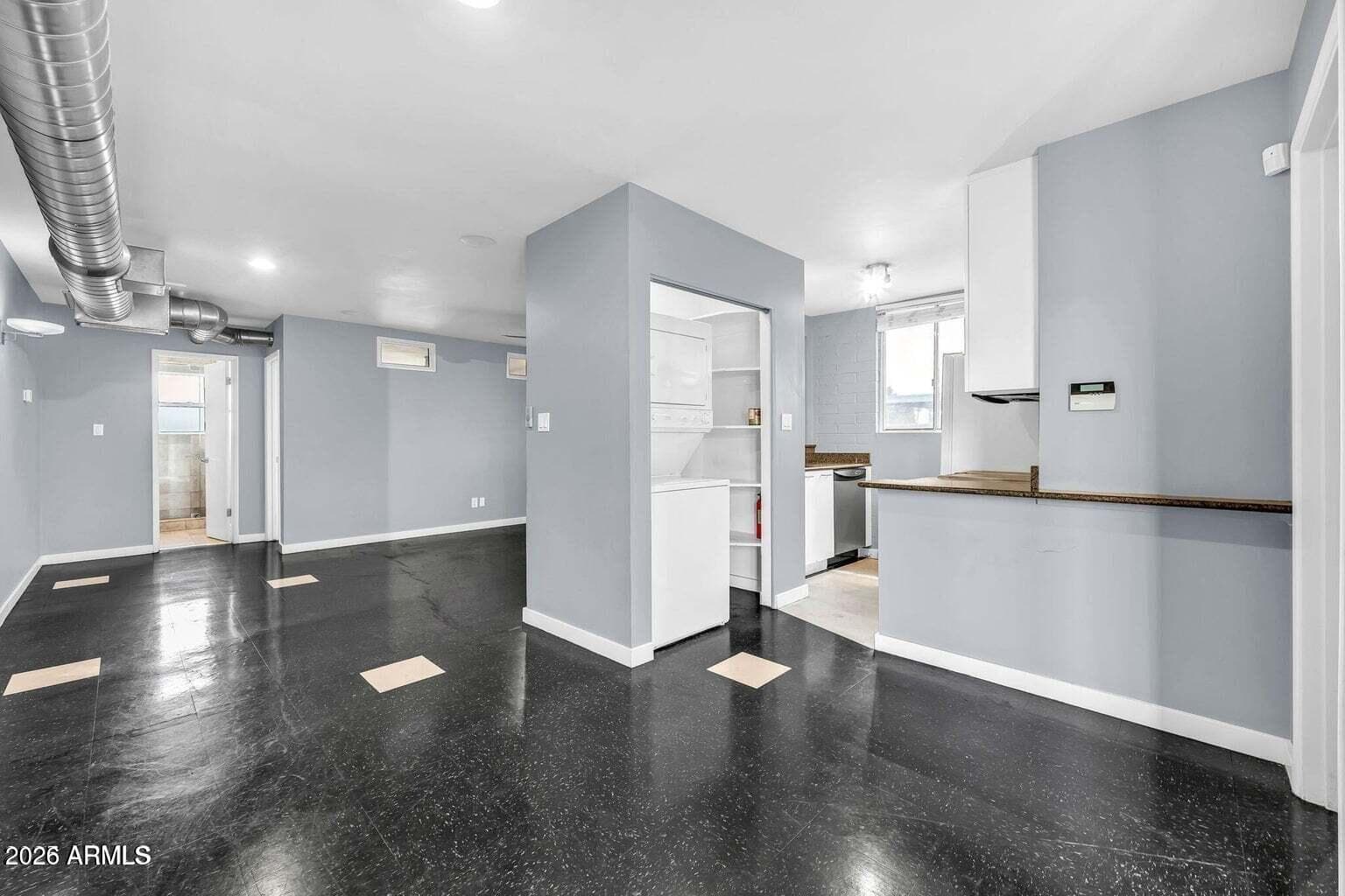 4206 N 38TH Street 4, Phoenix, AZ 85018 — photo 14 of 32