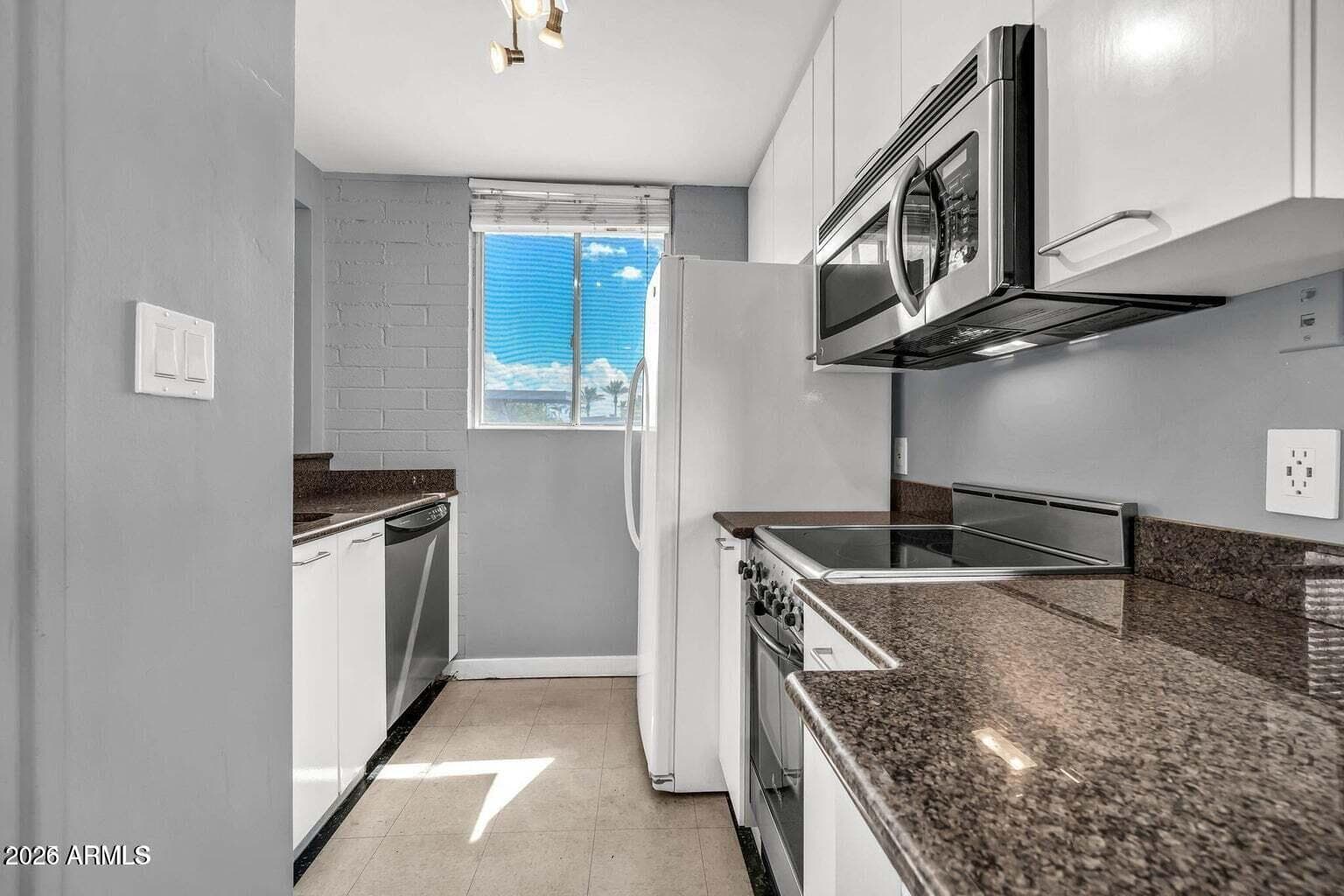 4206 N 38TH Street 4, Phoenix, AZ 85018 — photo 15 of 32