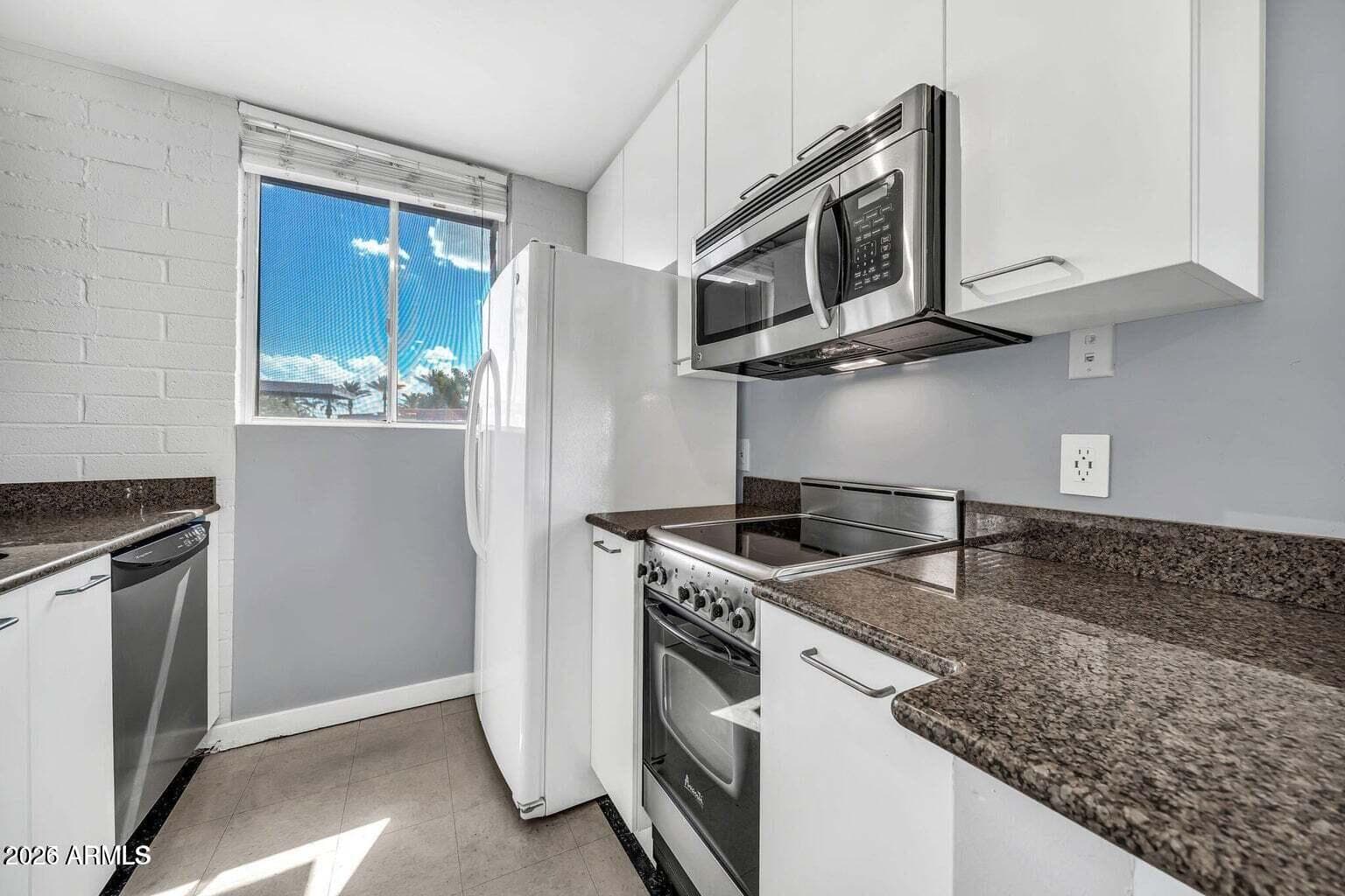 4206 N 38TH Street 4, Phoenix, AZ 85018 — photo 16 of 32