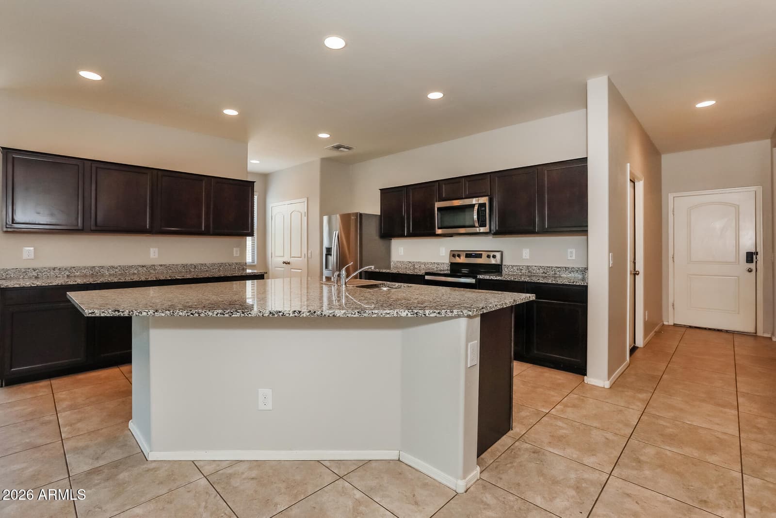 10407 E LUPINE Lane, Florence, AZ 85132 — photo 8 of 21