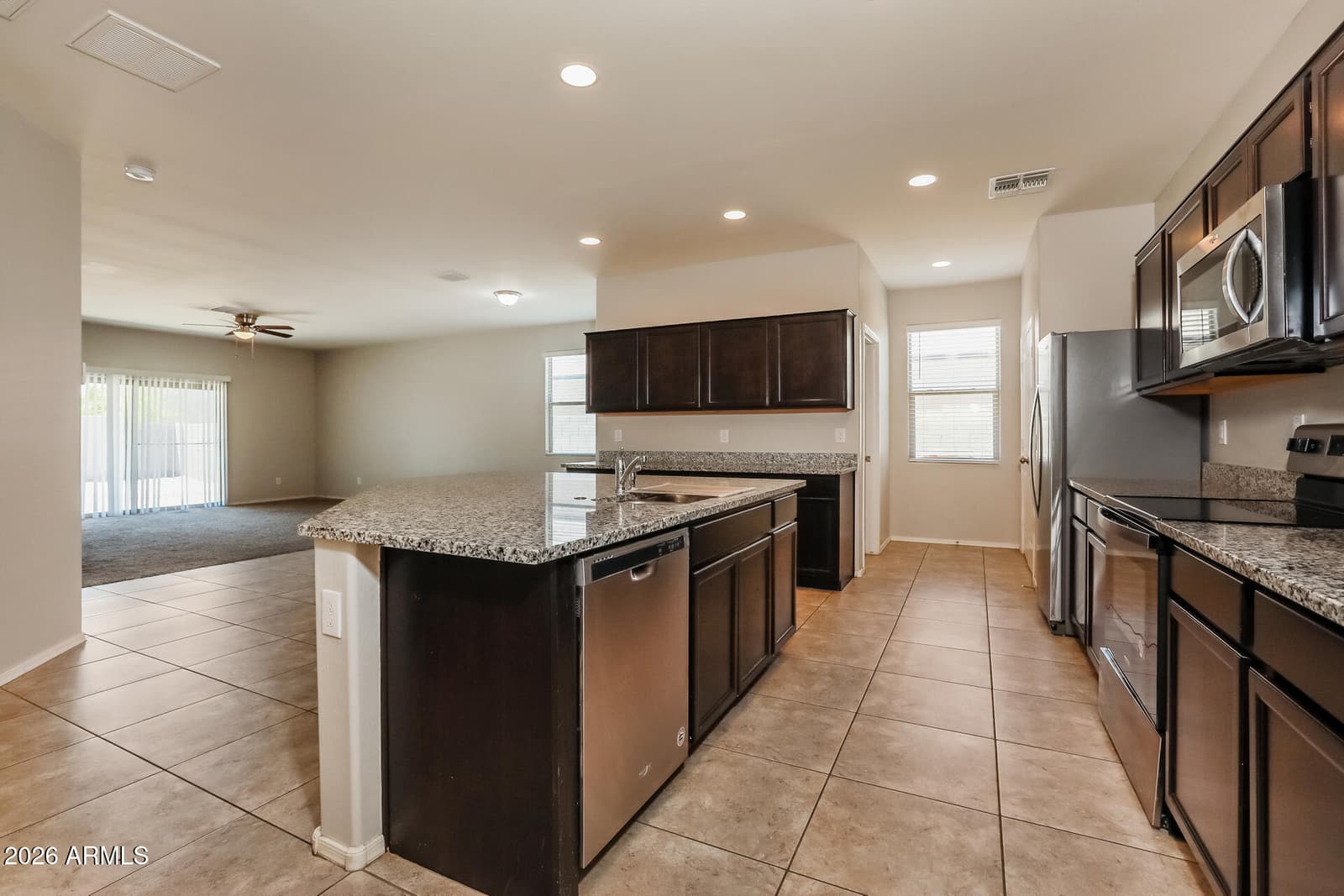 10407 E LUPINE Lane, Florence, AZ 85132 — photo 11 of 21